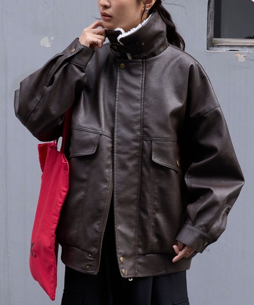 超便宜!! 日本🇯🇵連線 MONO-MART 羽毛領復古又優雅皮衣外套 寬鬆 霧面質感 夾克 皮衣 皮外套 外套 皮夾克 毛絨領 2色(任買兩件711免運)/現貨
