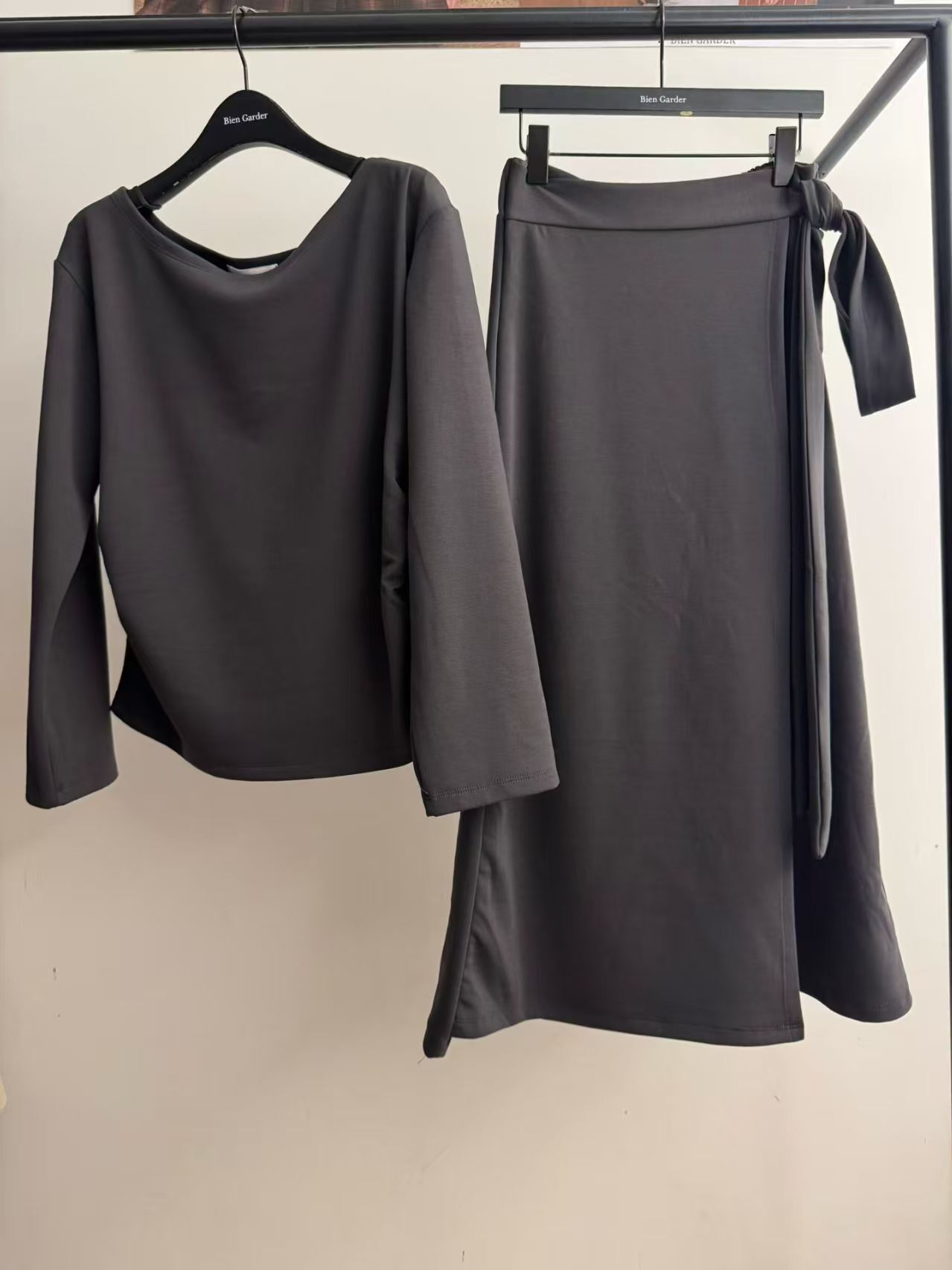 BG5350 彈性側綁腰A型裙 (優惠碼不適用)