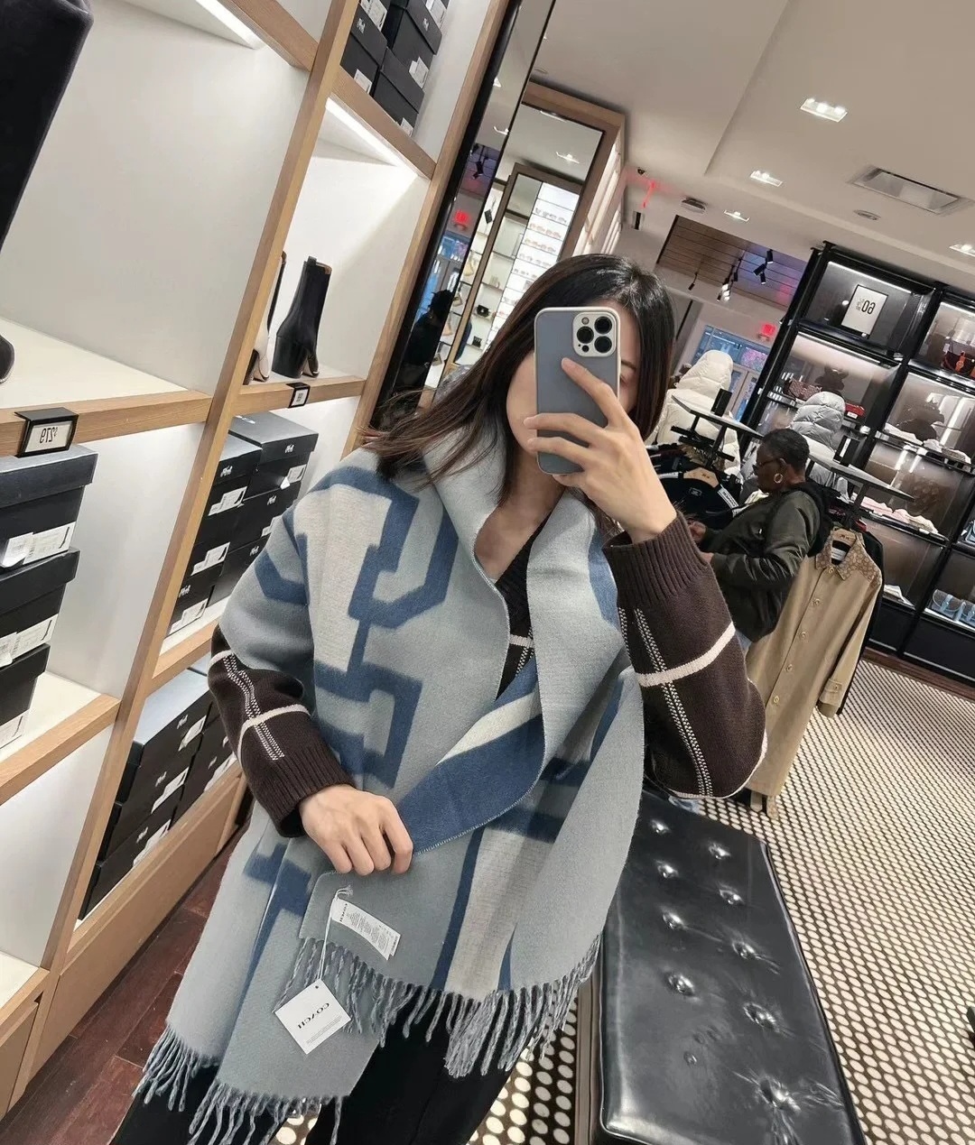 COACH 羊毛圍巾 可作披肩