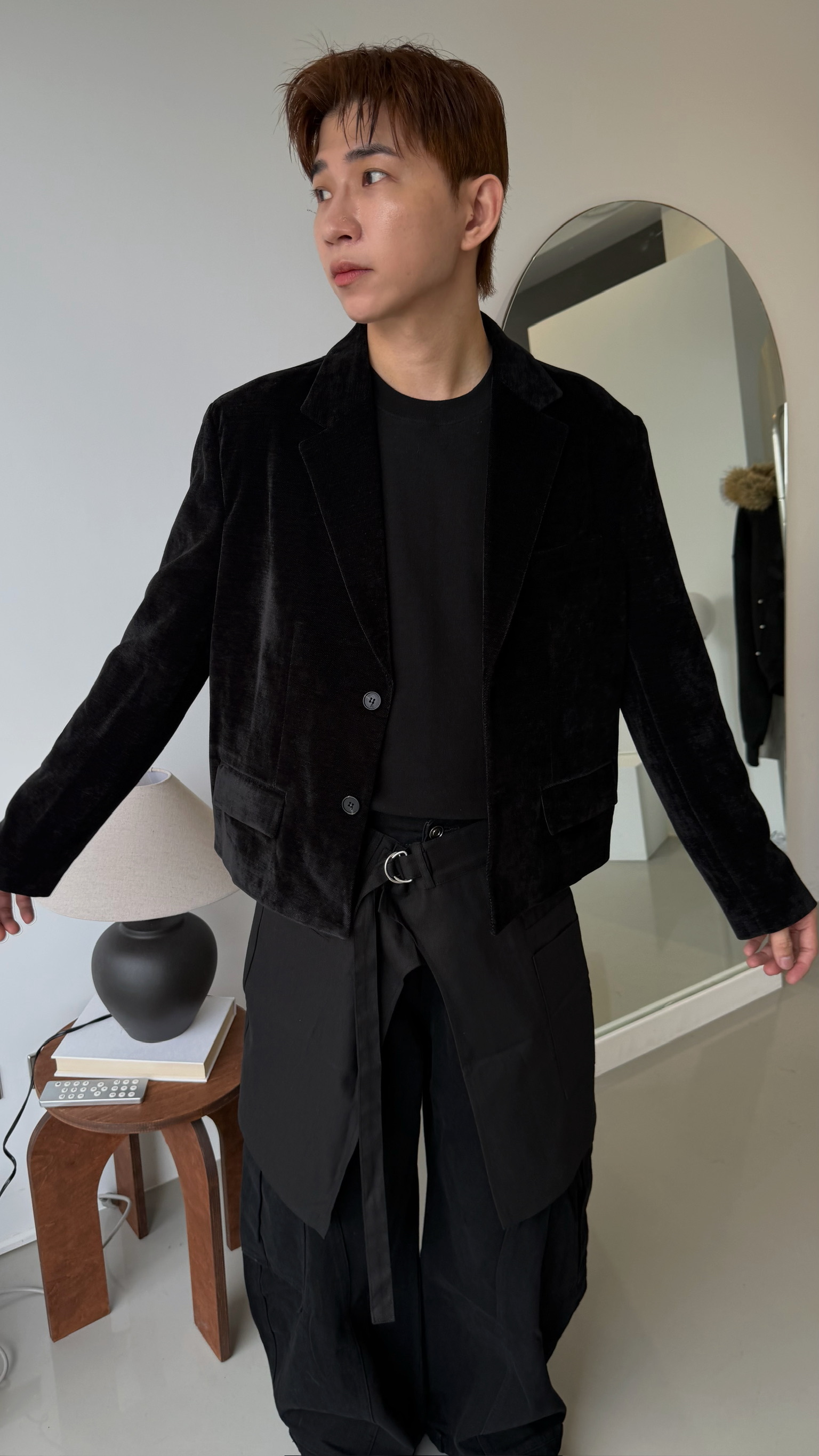 短版絨面西裝外套