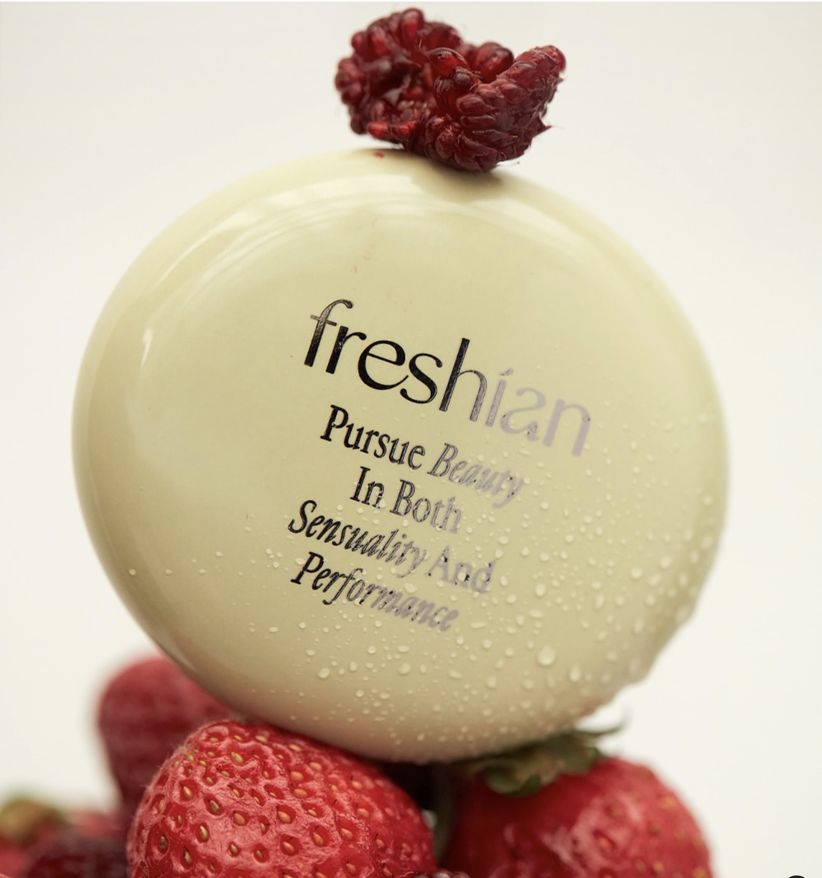 《03/08 現貨/韓國連線》freshian Egg-like Cream Blush