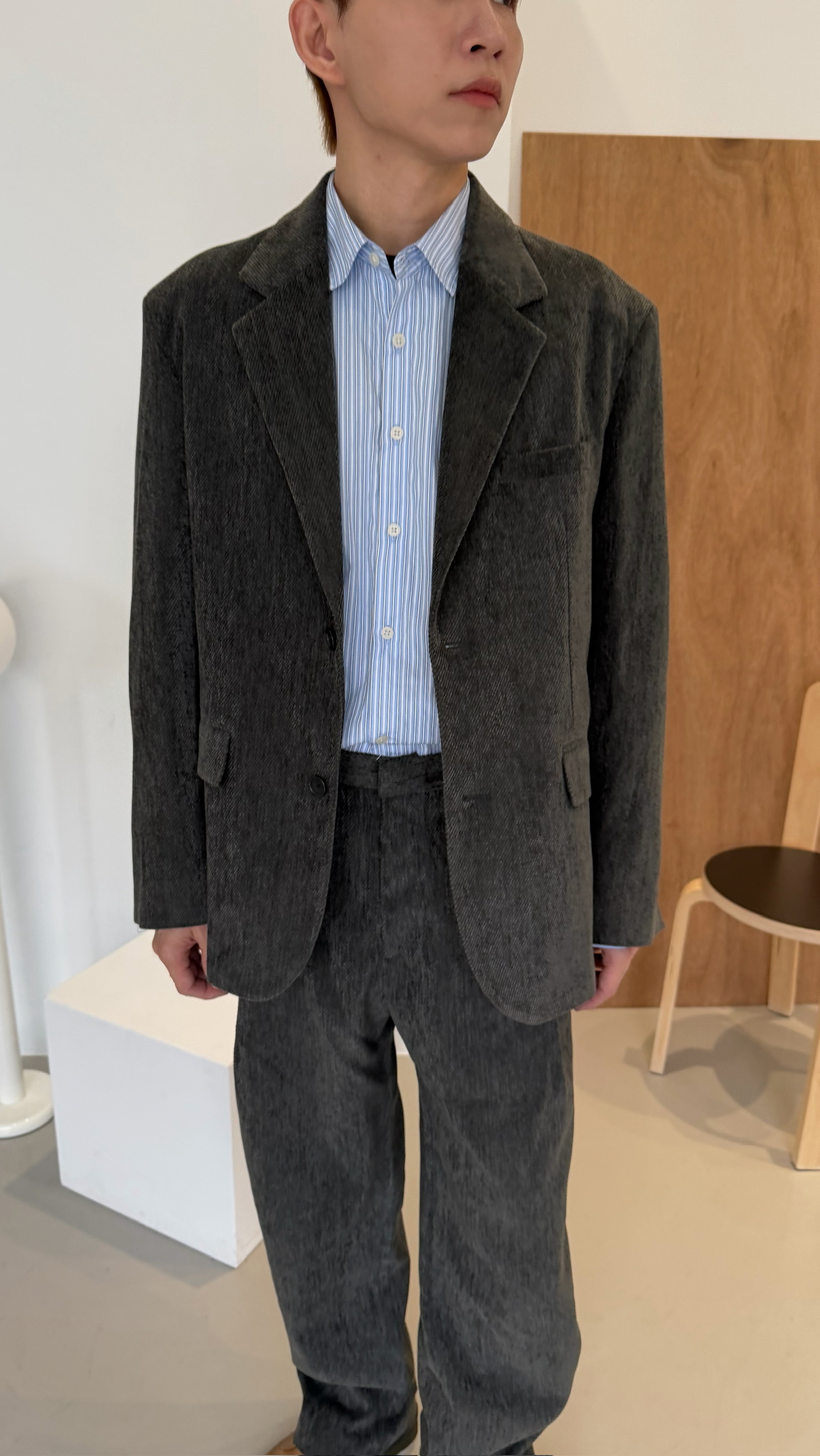 光澤絨面西裝外套