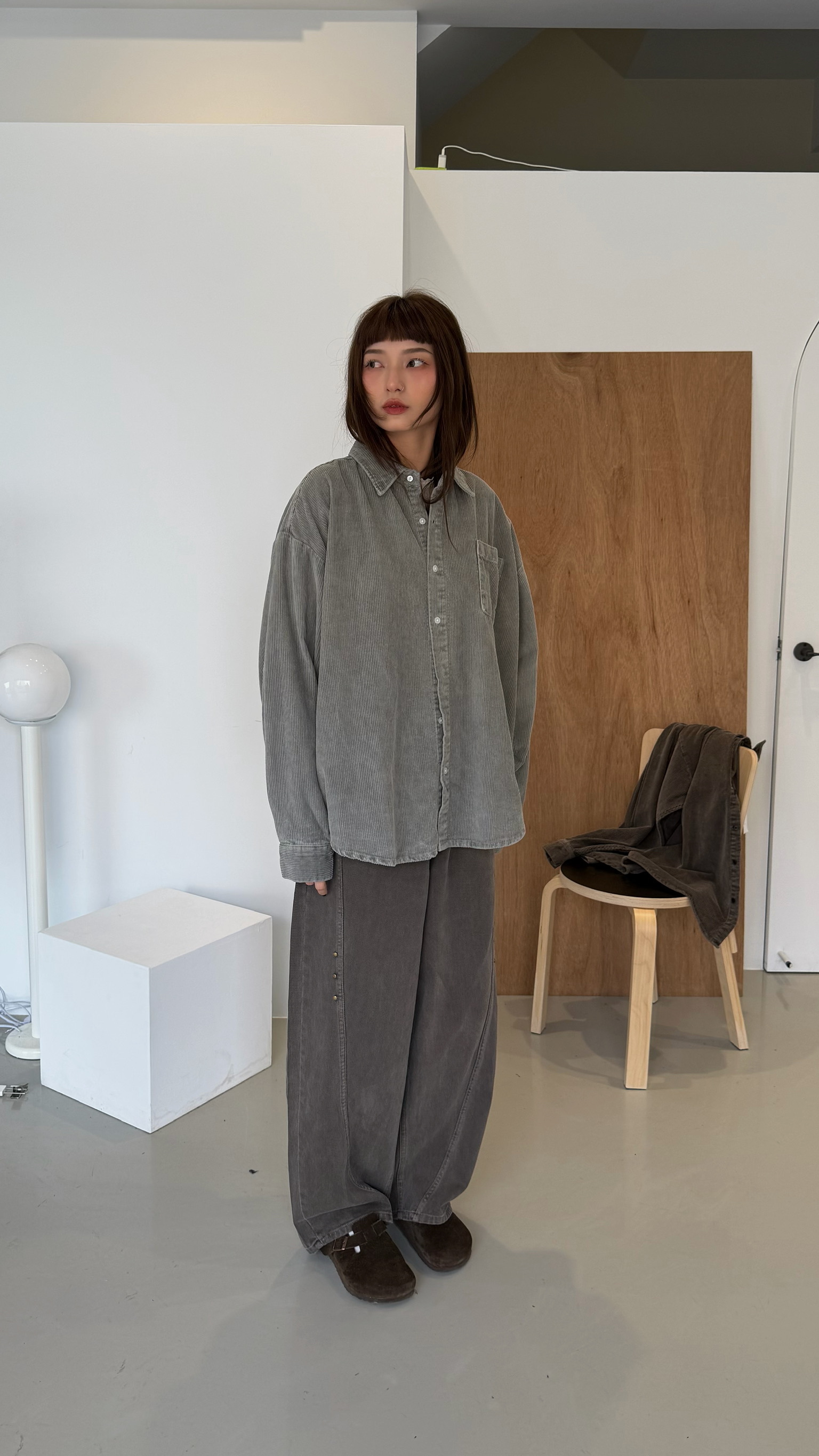 Oversize寬鬆燈芯絨襯衫