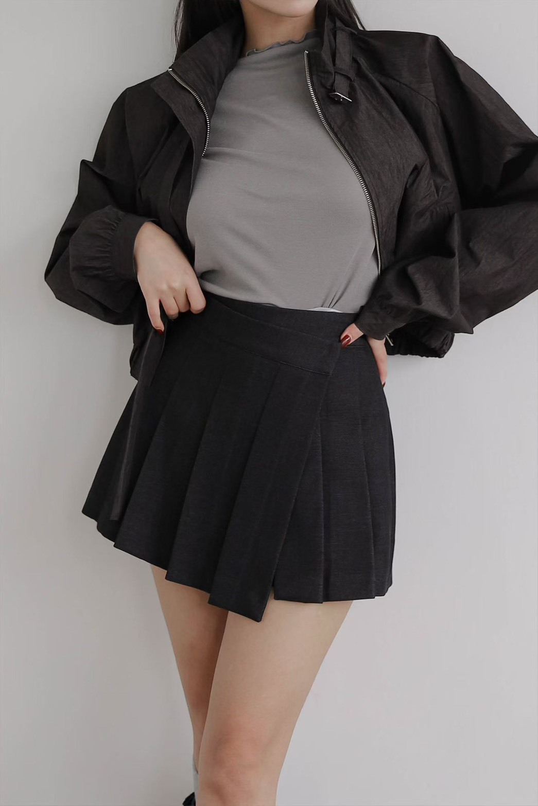 側口百褶不對稱褲裙