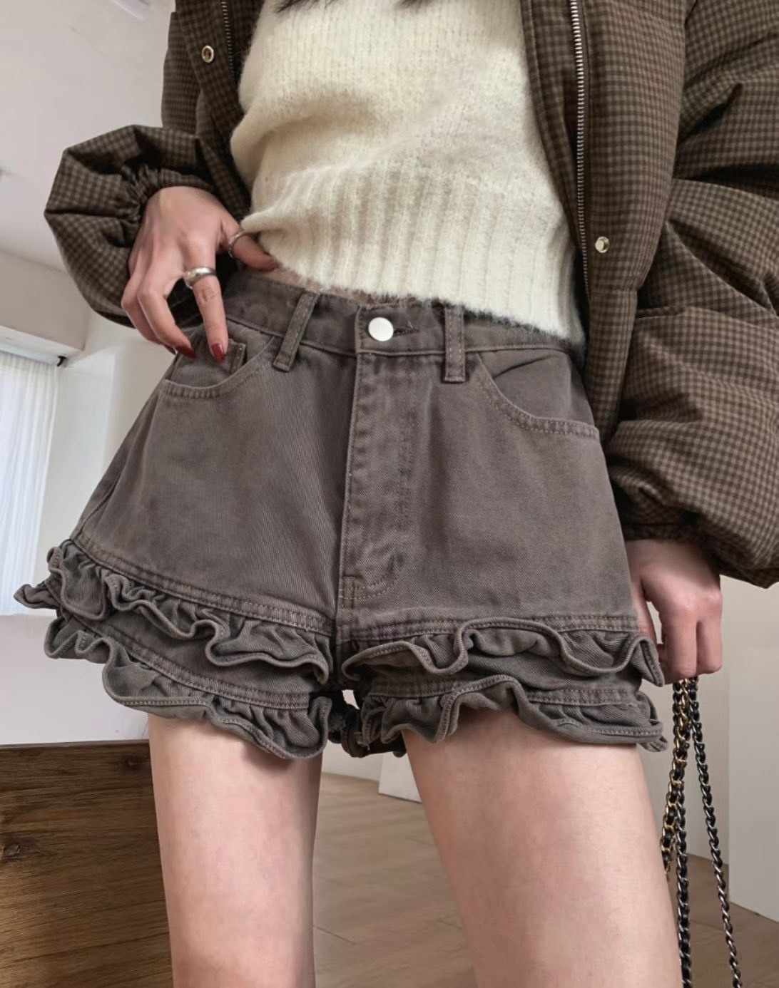 捲捲荷葉牛仔短褲