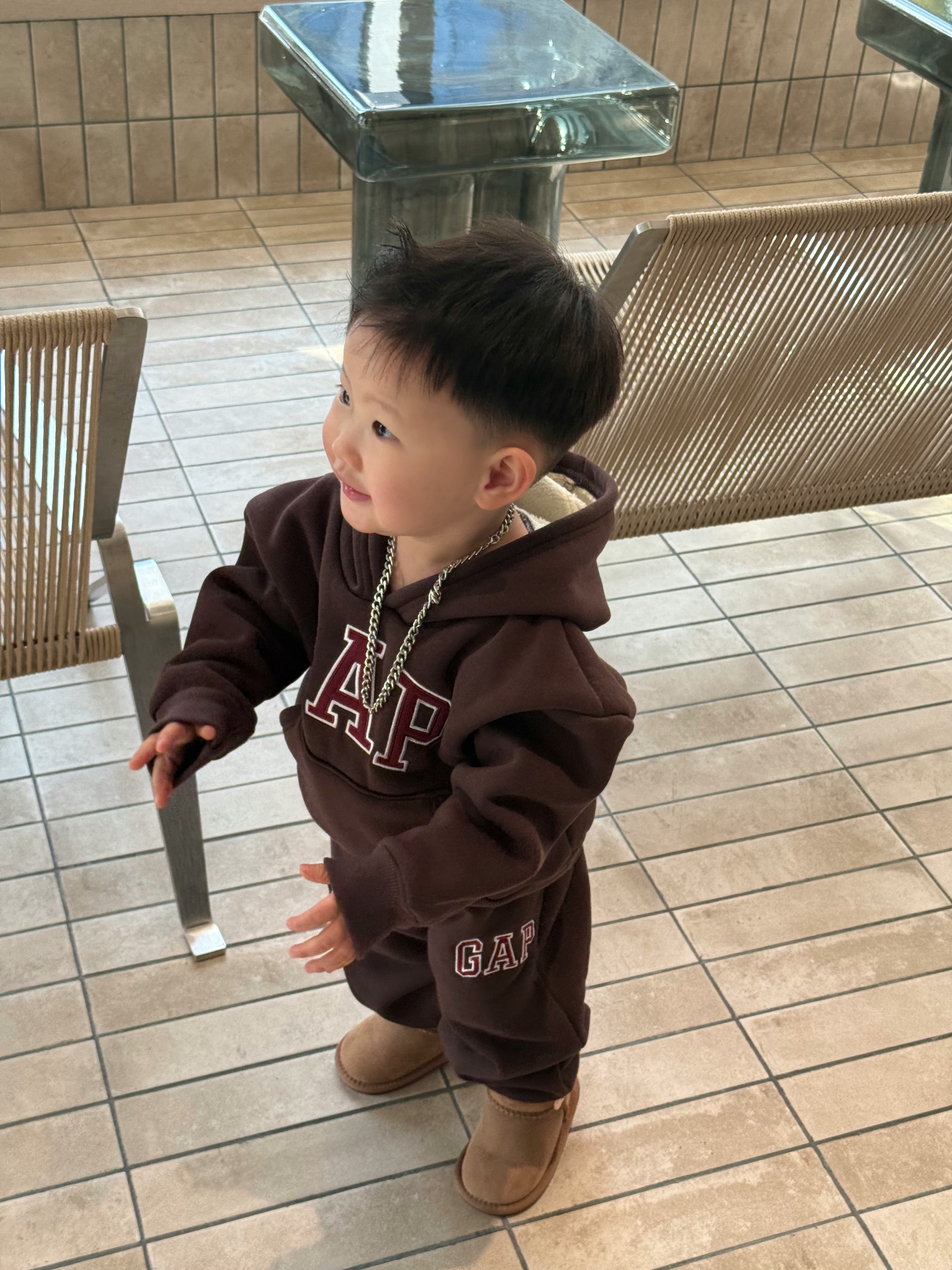 𝐆𝐀𝐏 啡色羊駝絨連帽衛衣褲套裝