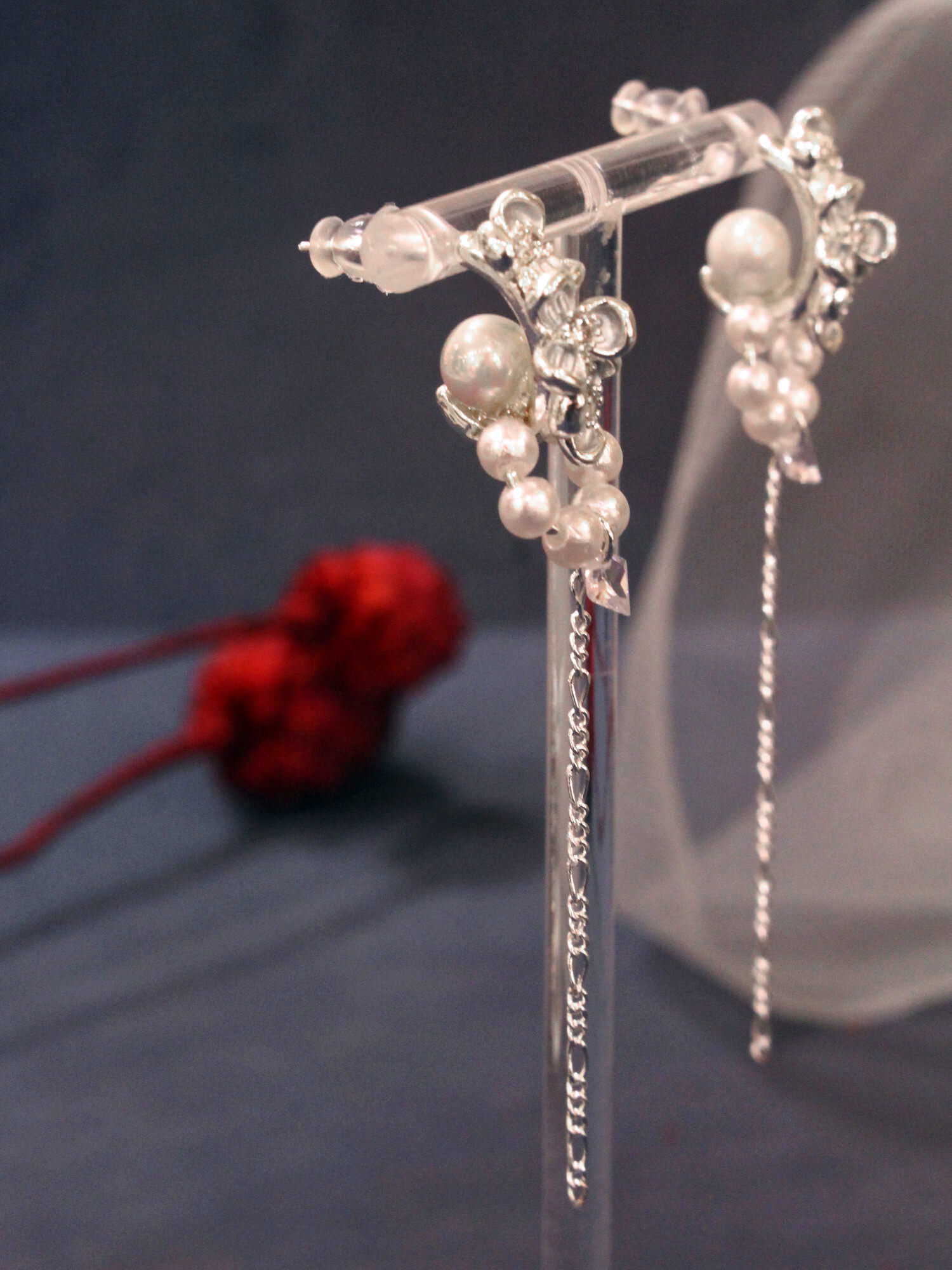 偷渡旅客。MUCHAT手作珍珠花朵C圈純銀針耳環