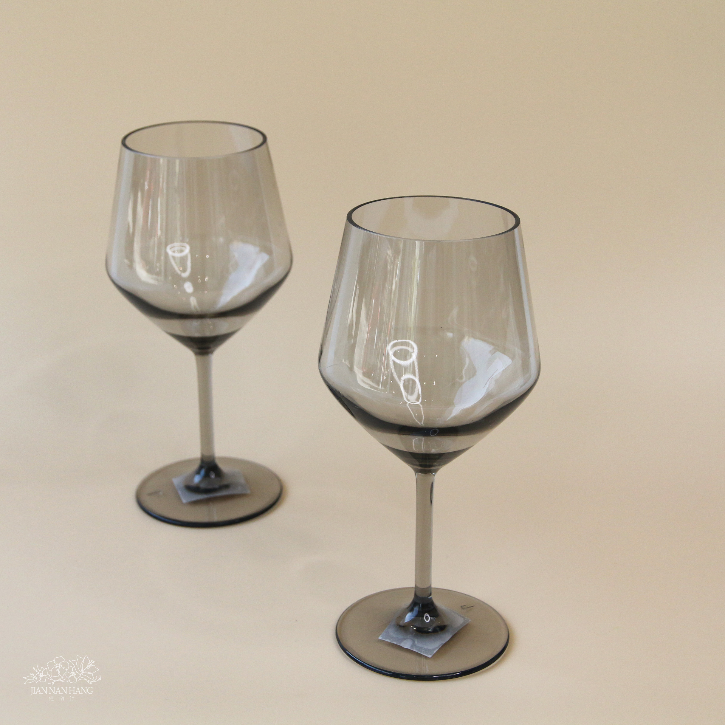 裝飾 斜角高腳杯塑膠杯 黑 680ML