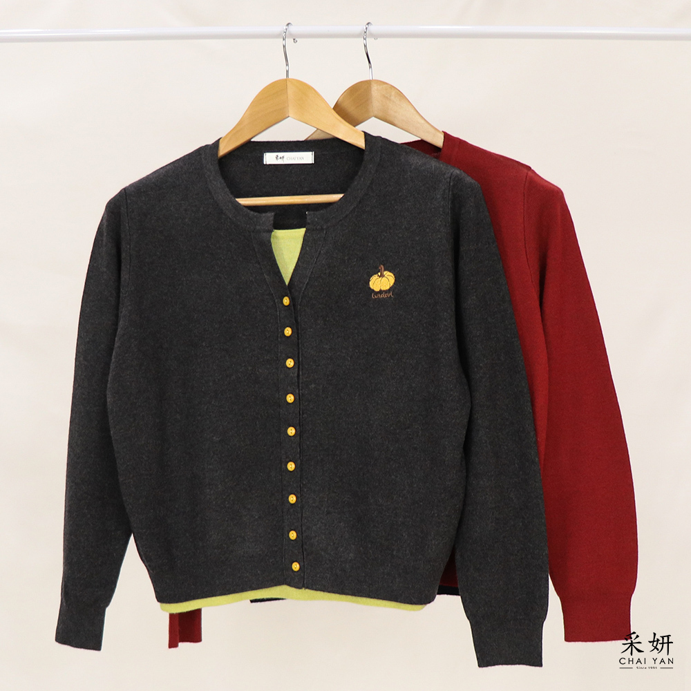 假兩件排釦南瓜刺繡針織長袖上衣