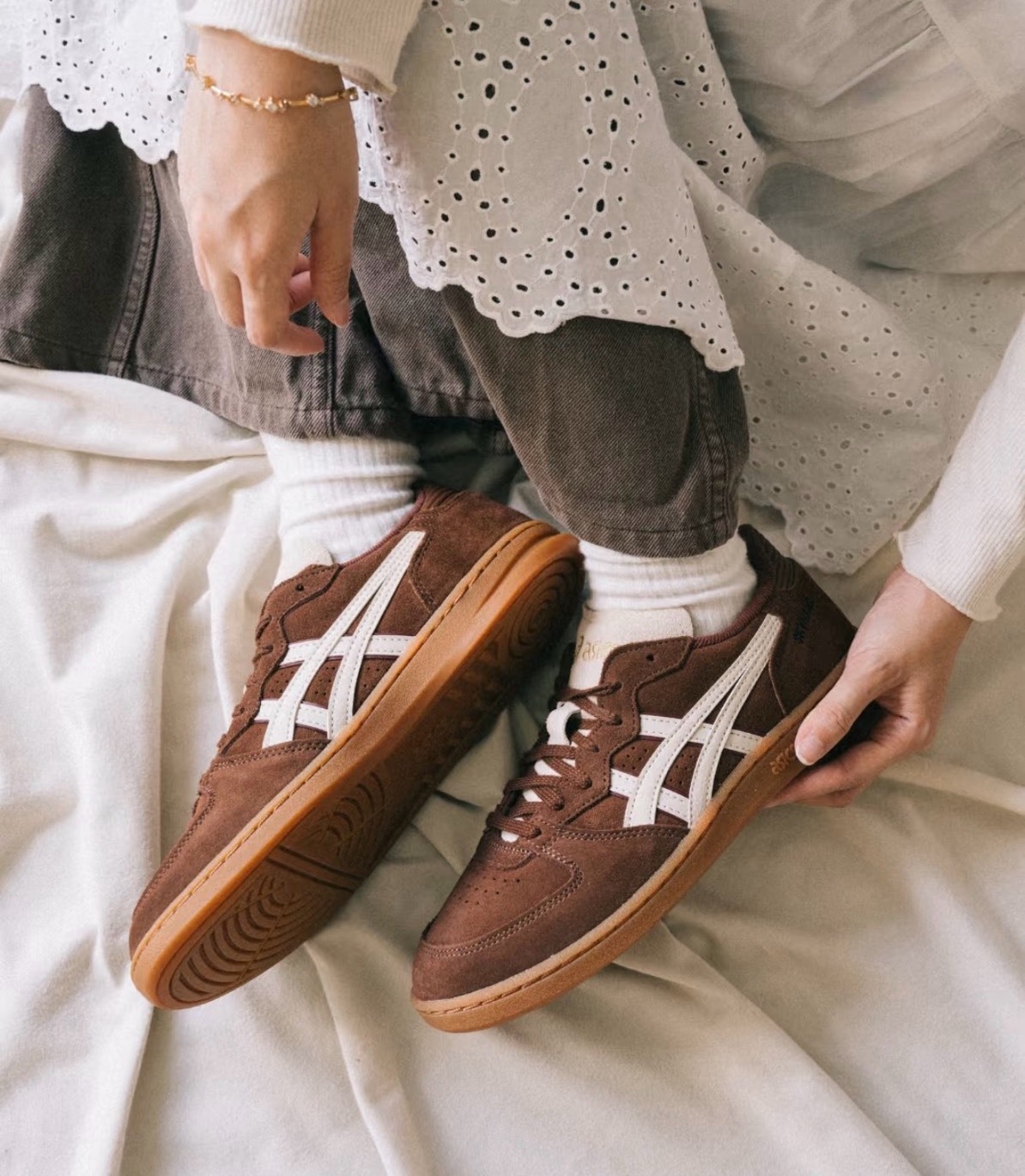 Asics 亞瑟士 SKYHAND OG 復古麂皮棕