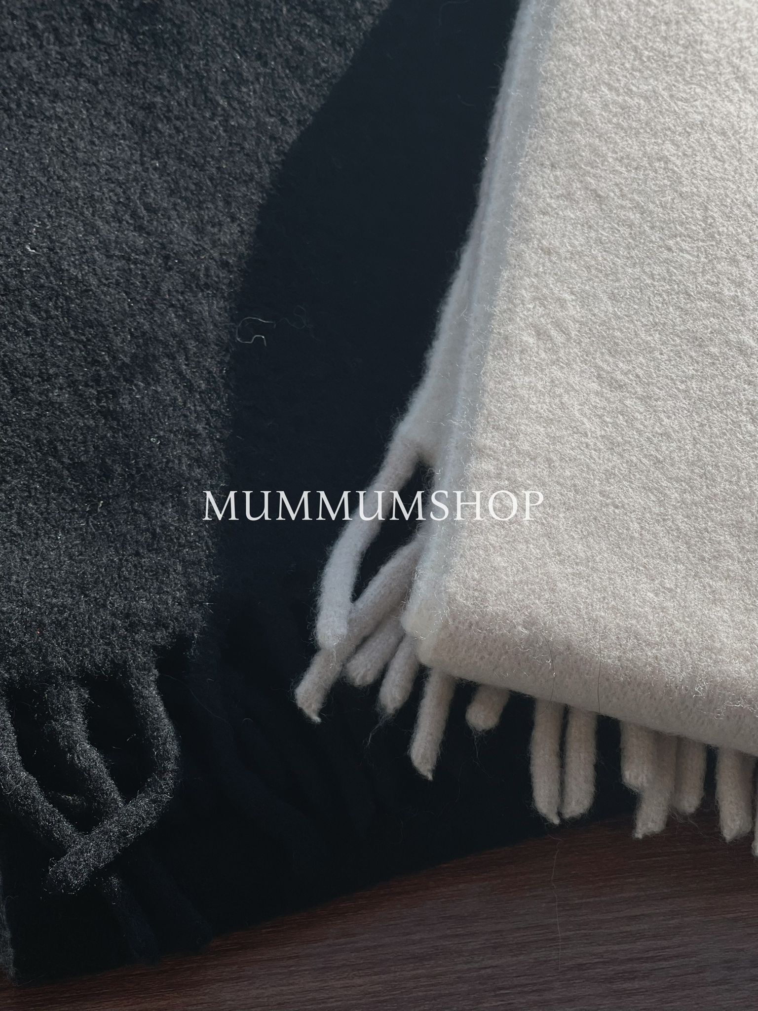 ac918/一條兩色毛毛頸巾[不包郵]