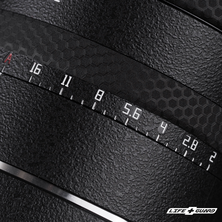 TTArtisan AF 75mm F2 貼膜質感，LIFE+GUARD 砂紋黑設計風格