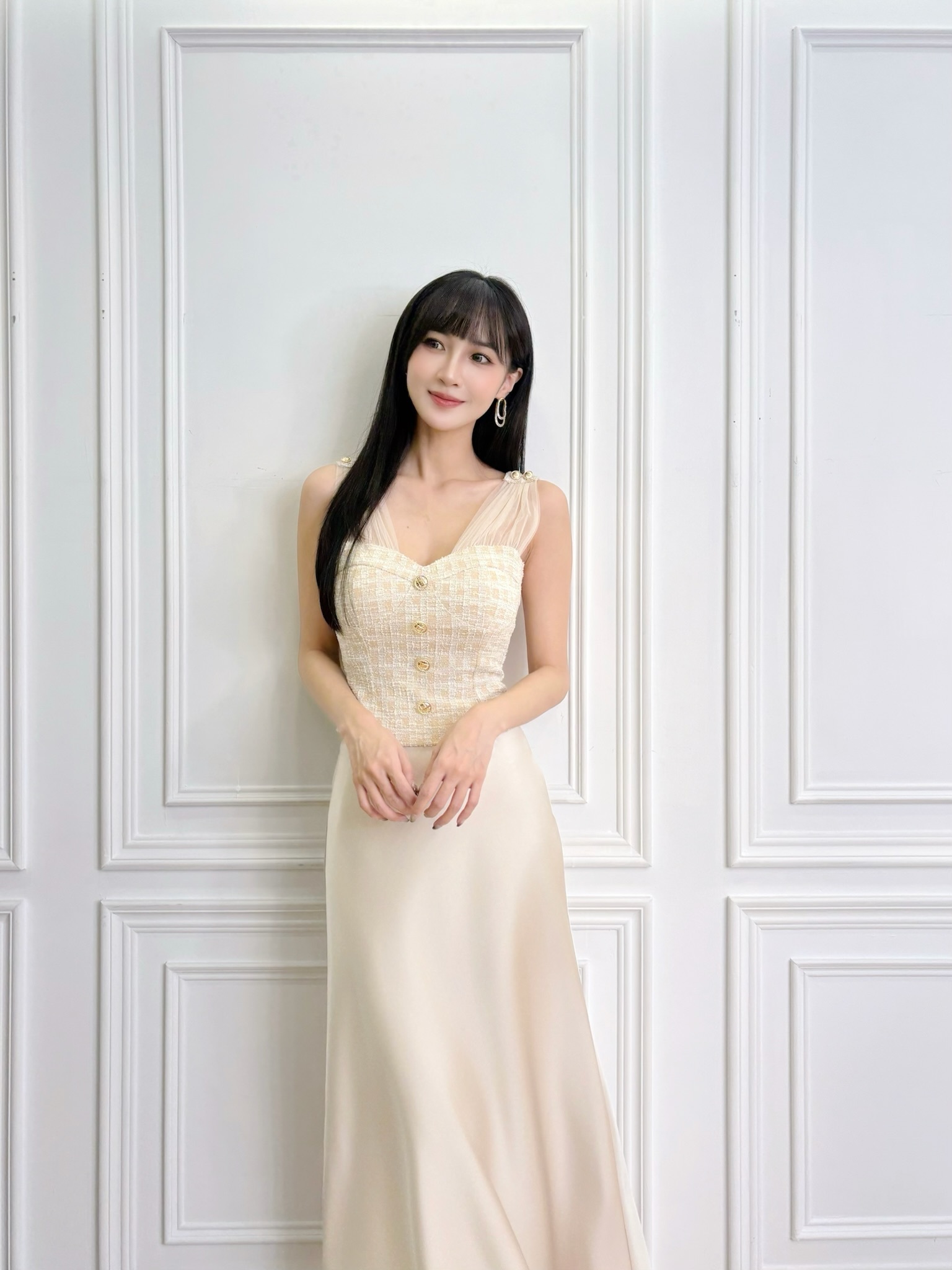 質感辣首選!透紗毛呢馬甲背心