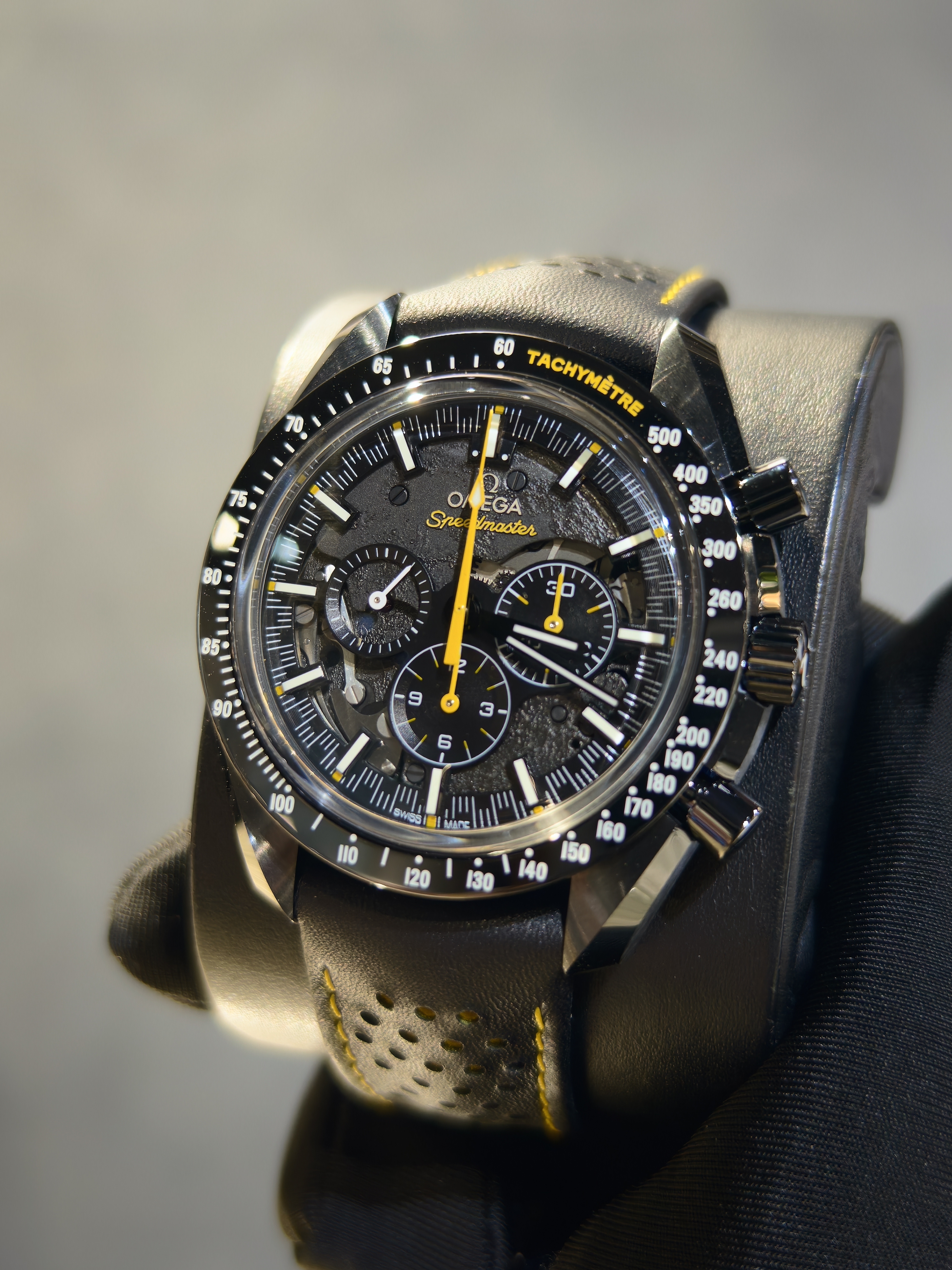 Discontinued BRAND NEW OMEGA SPEEDMASTER 311.92.44.30.01.001 31192443001001 DARK SIDE OF THE MOON CHRONOGRAPH APOLLO 8 44 MM