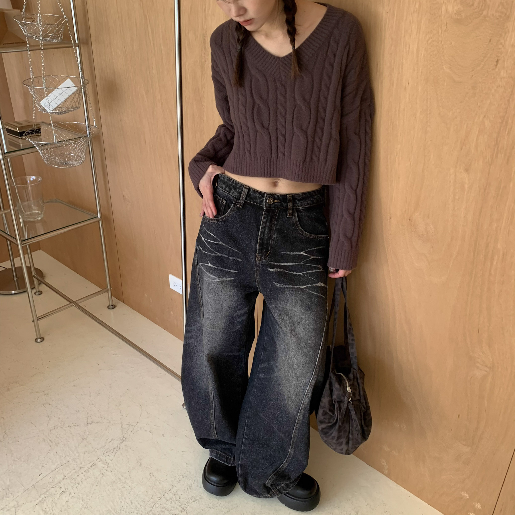 ISA_奶油蒙布朗  經典V領麻花針織短版上衣_51169