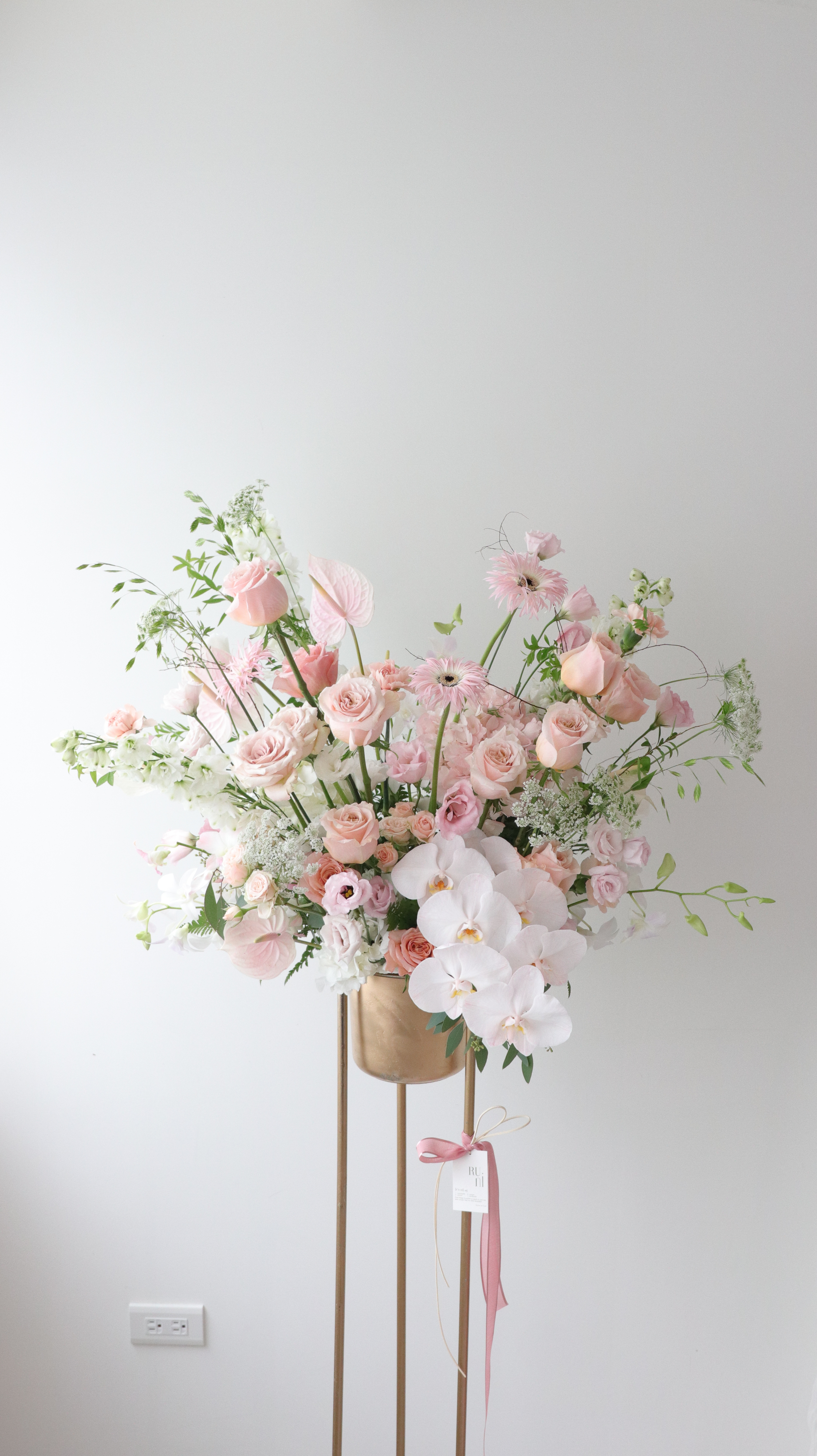 花漾盛世-粉色系高級鮮花高架花籃