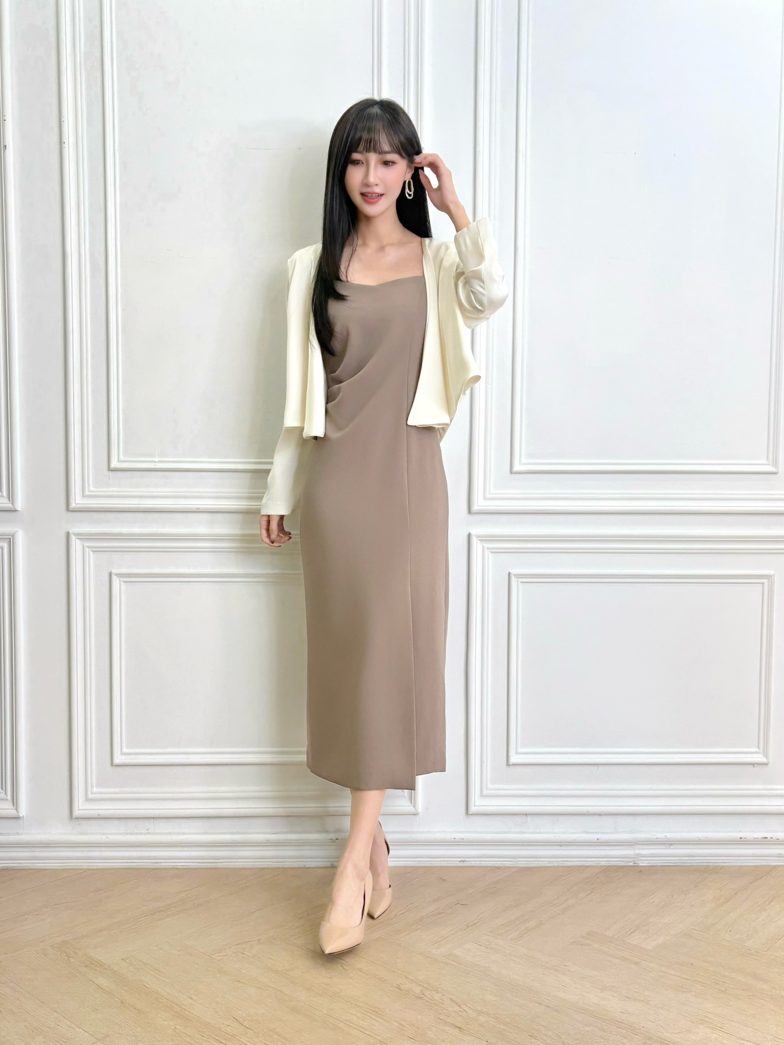 緞光感飄逸小外套