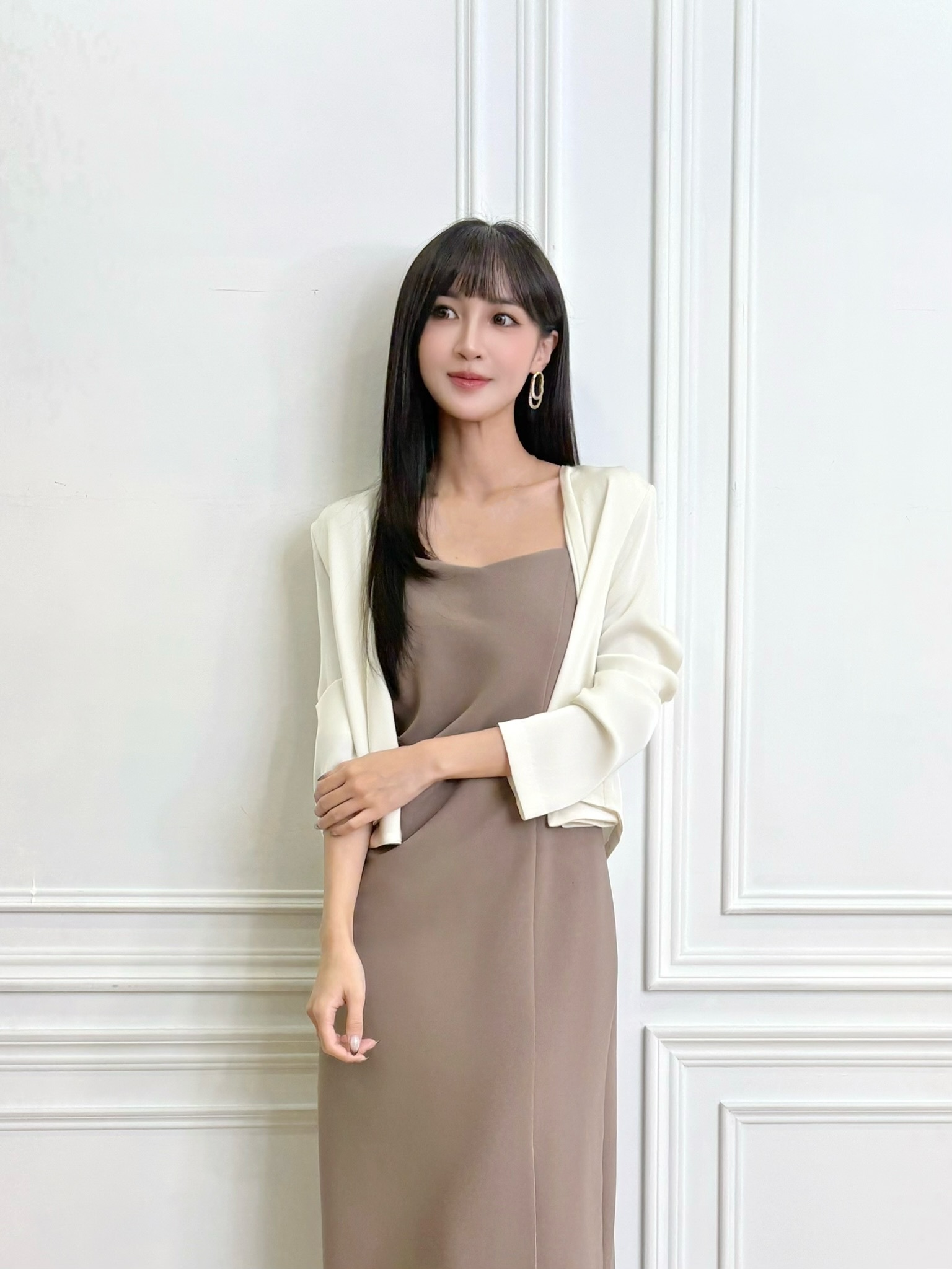 緞光感飄逸小外套