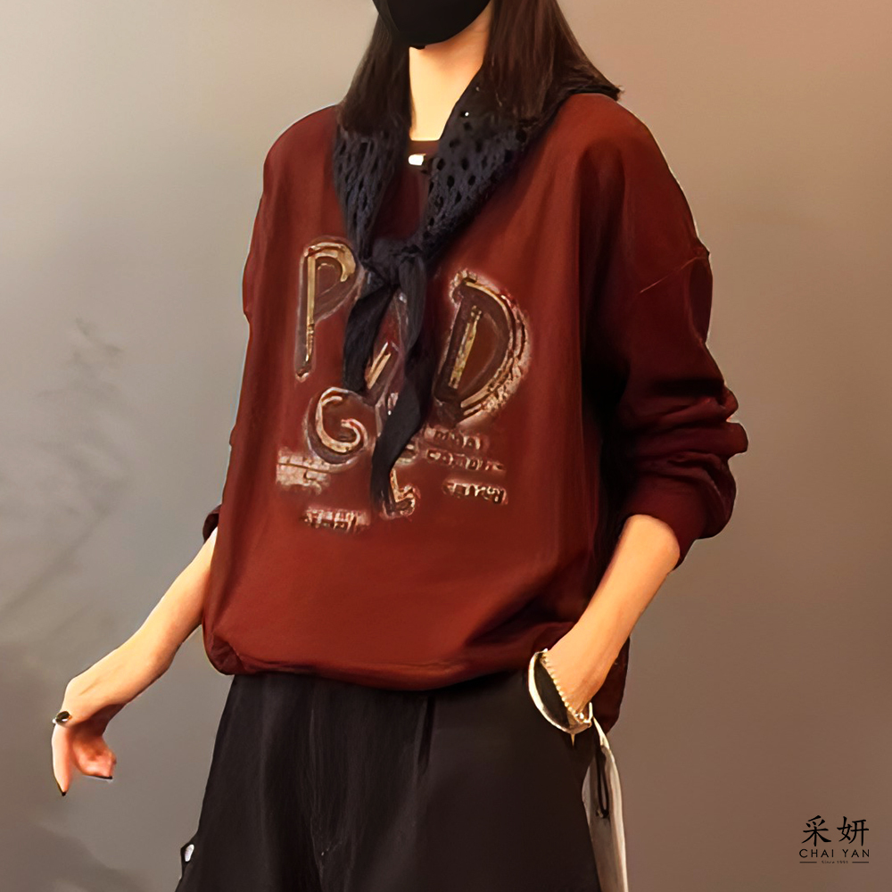 掉漆字母印花長袖上衣