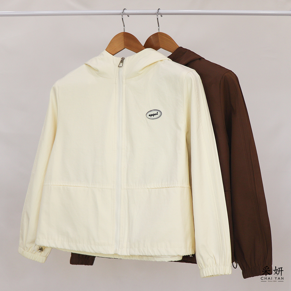 字母皮標拉鍊連帽防風外套