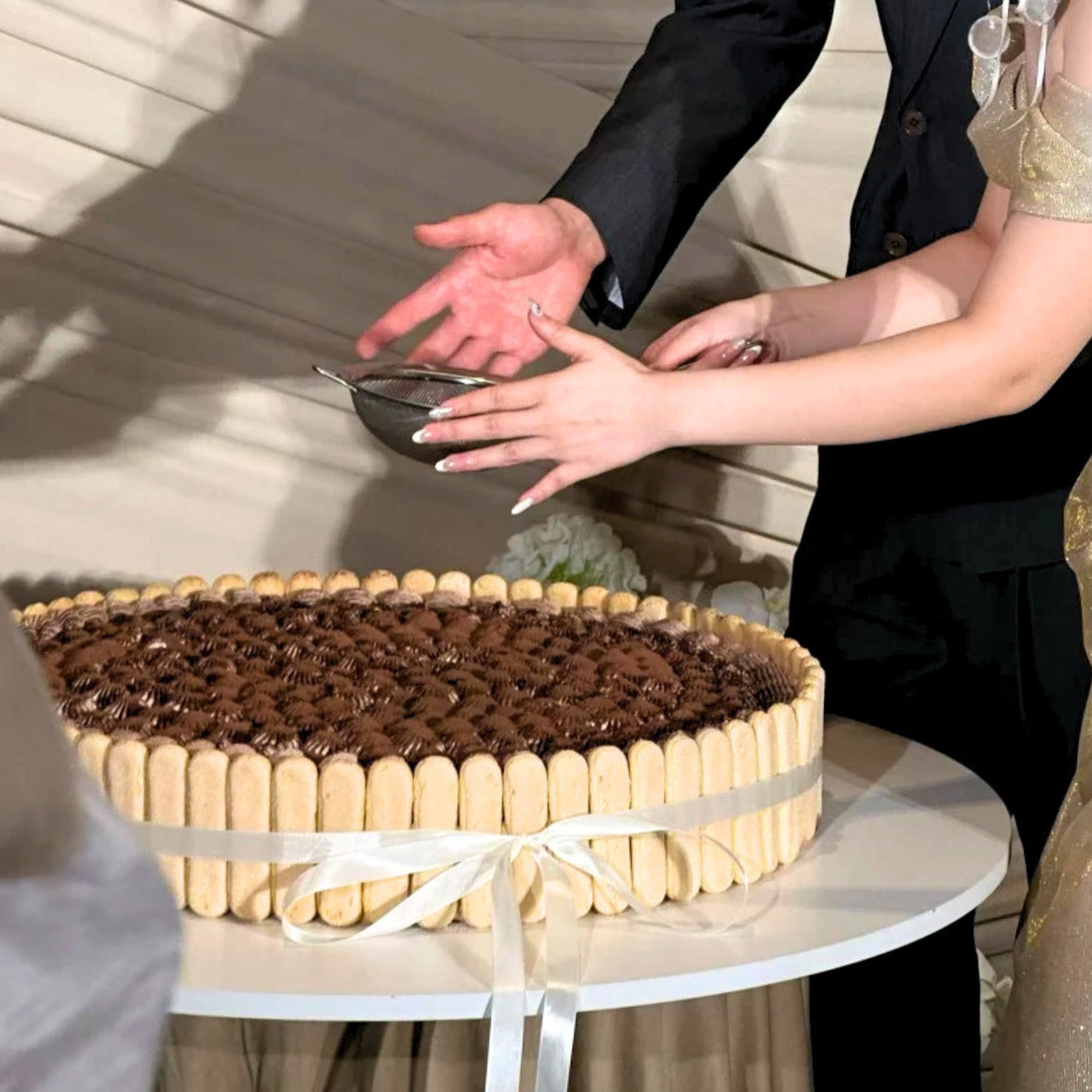 Round Tiramisu Table Cake