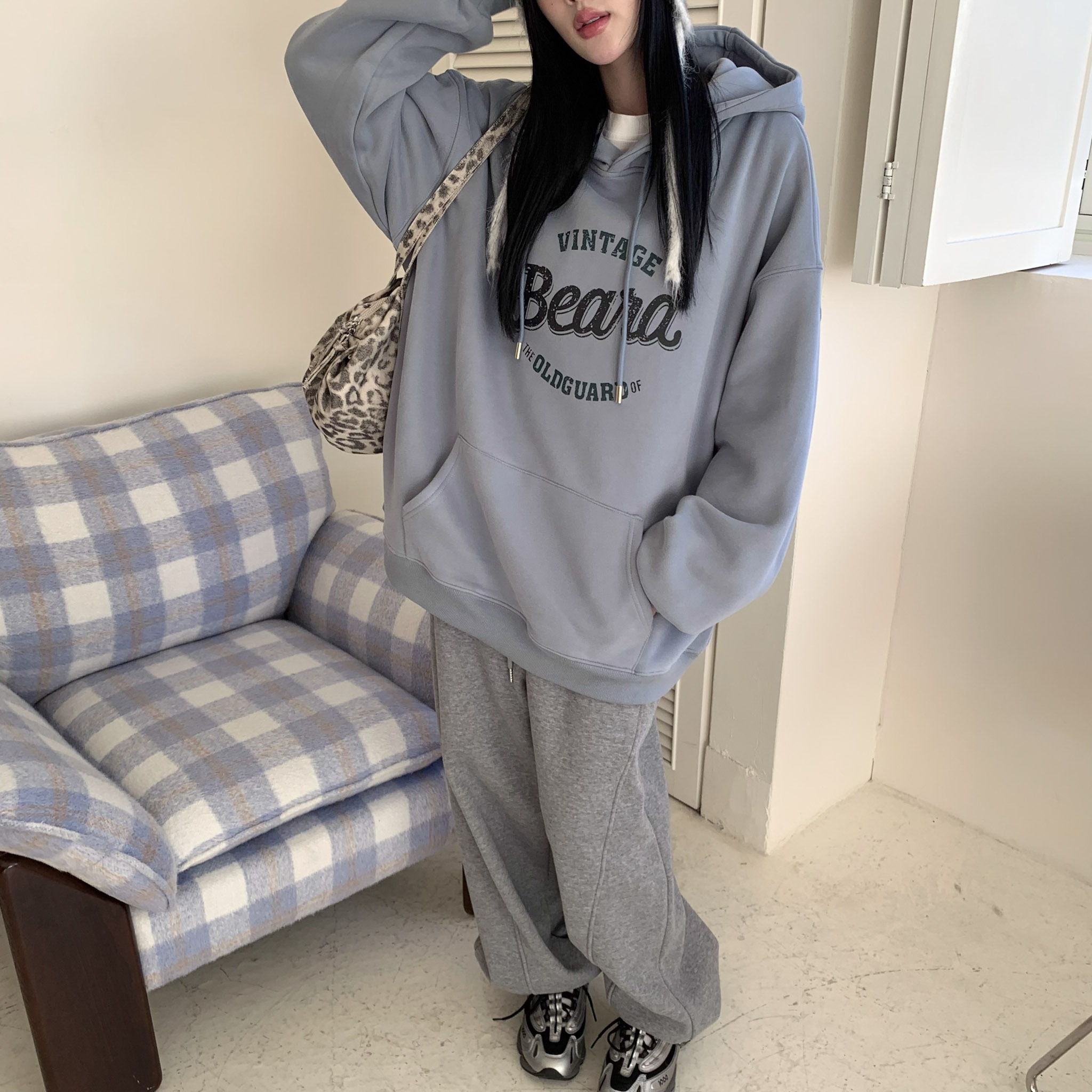 ISA_hoodie szn 美式字母大口袋刷絨帽TEE_51160