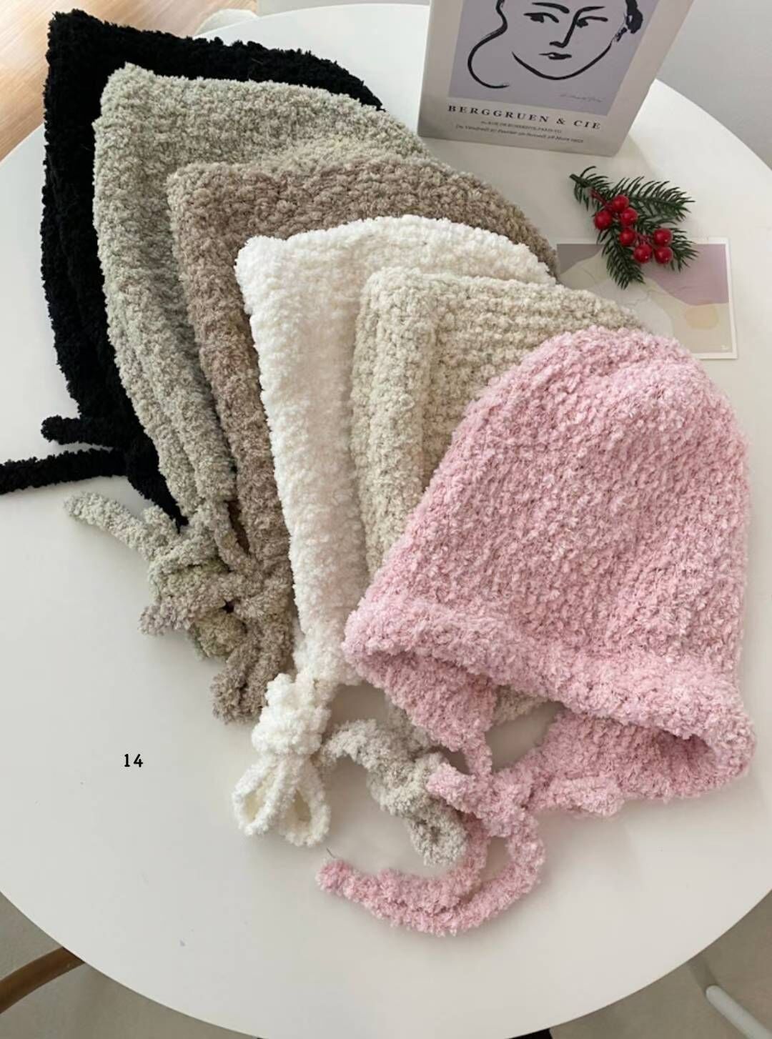 BN5342 羊羔毛蝴蝶綁帶帽