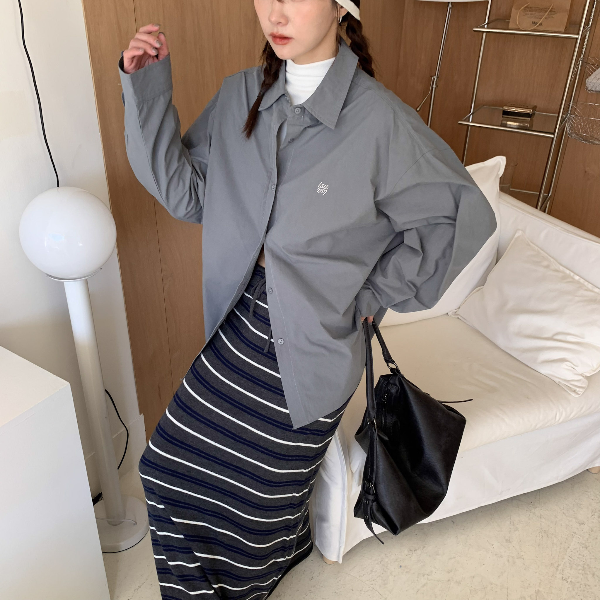 ISA_【ISA MADE】時髦特調 品牌刺繡寬鬆襯衫_51158