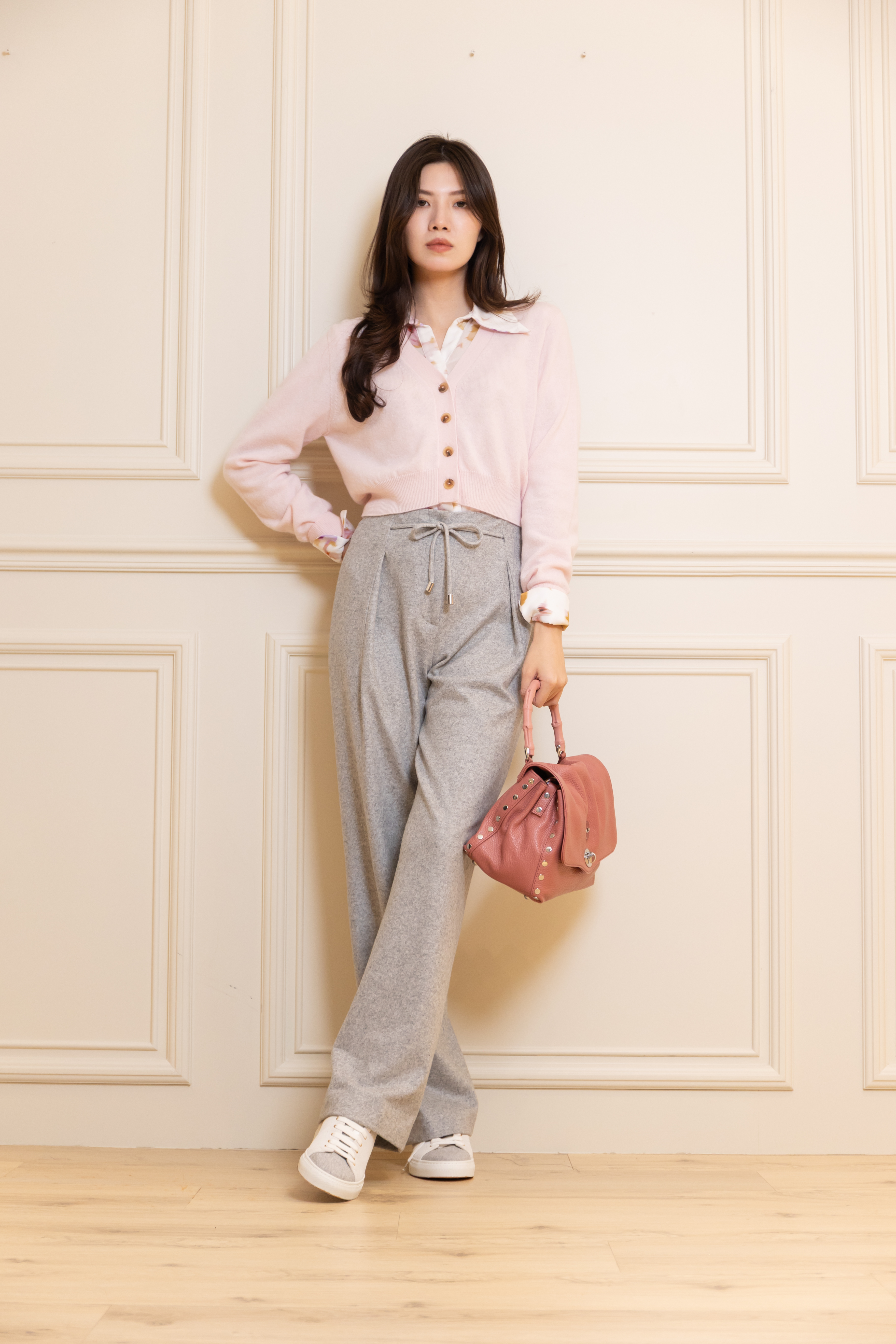 LIVIANA CONTI 羊絨針織小罩衫(淺粉)