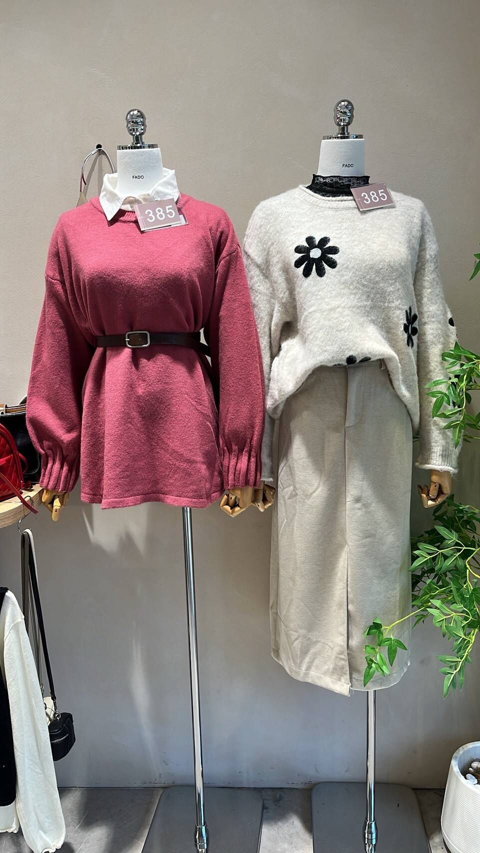 法朵Fado shop｜花花圓領捲邊針織衫 0114052 白/淺灰