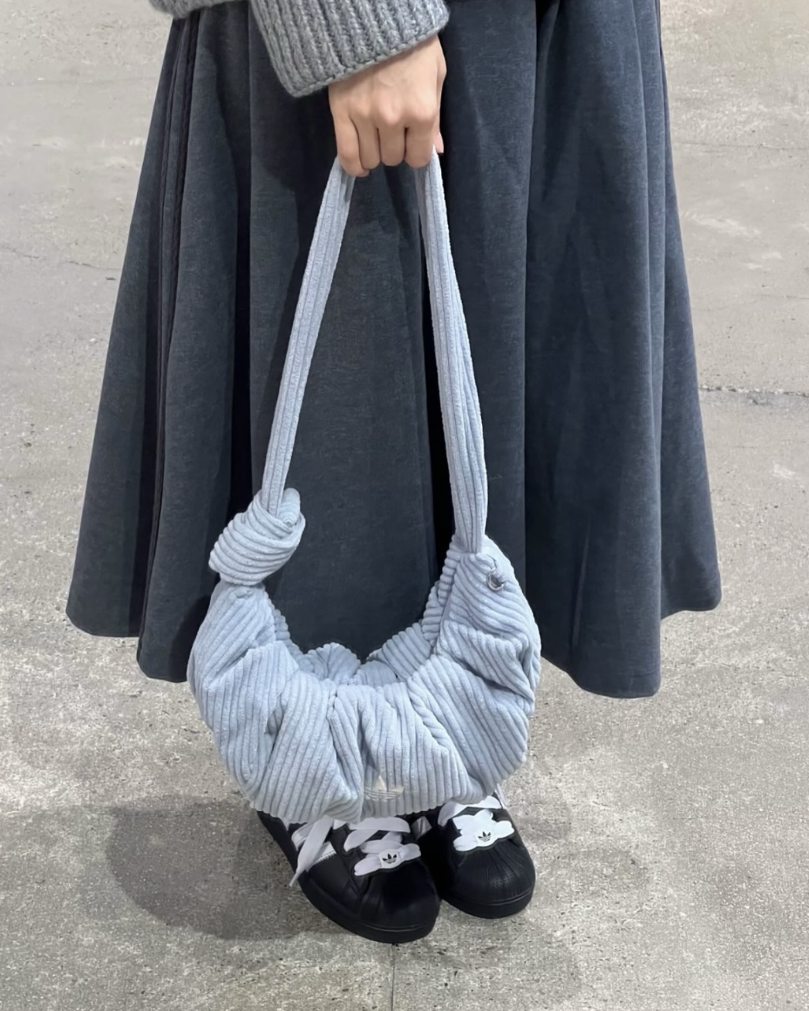 ADIDAS ORIGINALS 燈芯絨 雲朵包 牛角包 三葉草 肩背包 斜背包 可調節 焦糖棕 寶寶藍