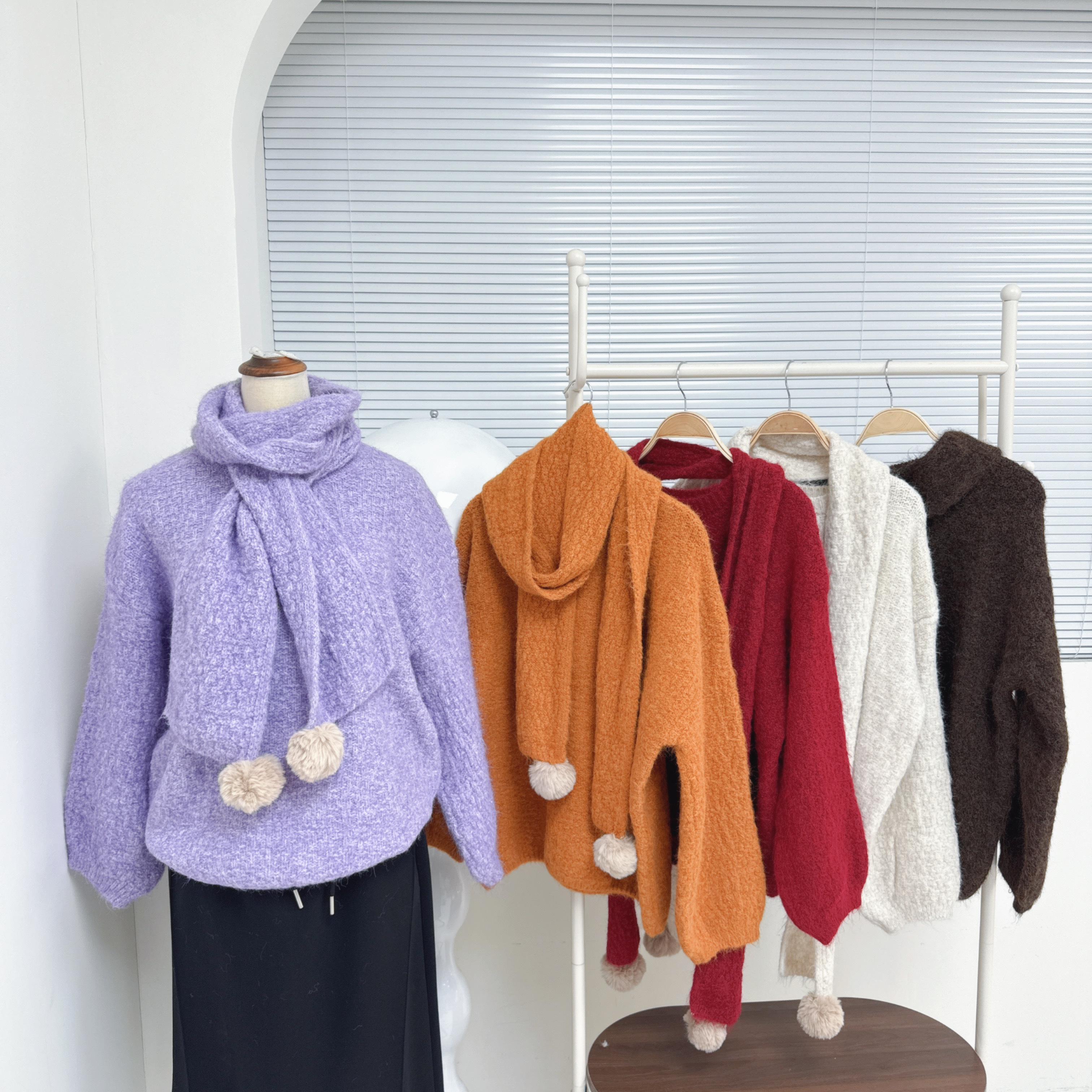 【Hoi2推介】圓領長袖毛衣連頸巾)