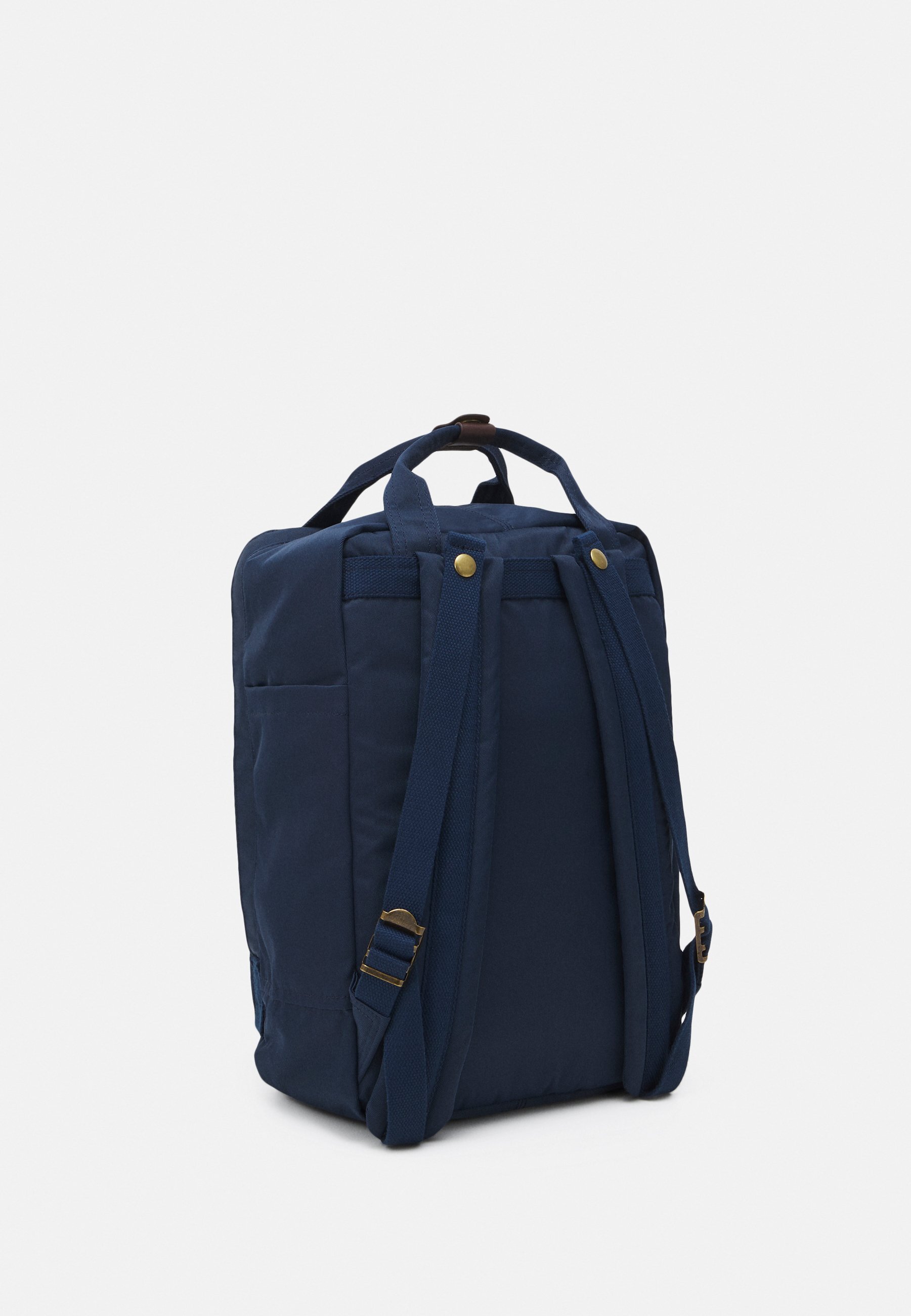 Doughnut Macaroon Backpack 16L - Blueberry