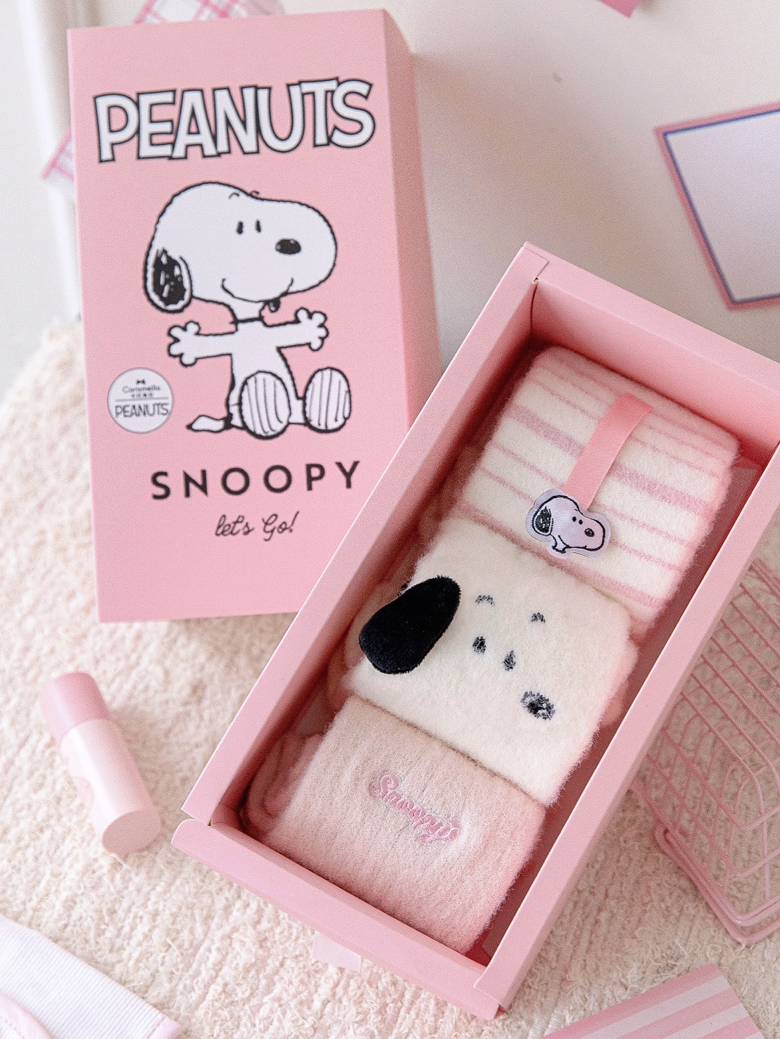 史努比 聯名款 毛絨雲朵襪 中筒3雙 禮盒組