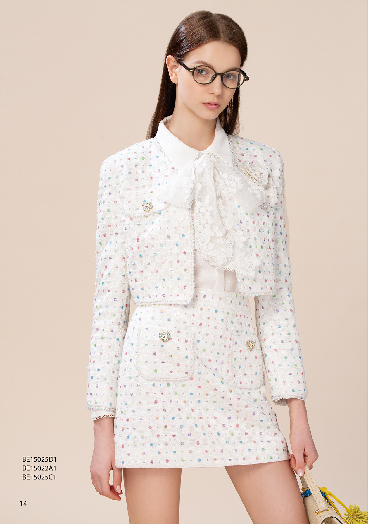 BE15025D1 甜香織光多彩格紋粗花呢小香短版外套 (附別針)