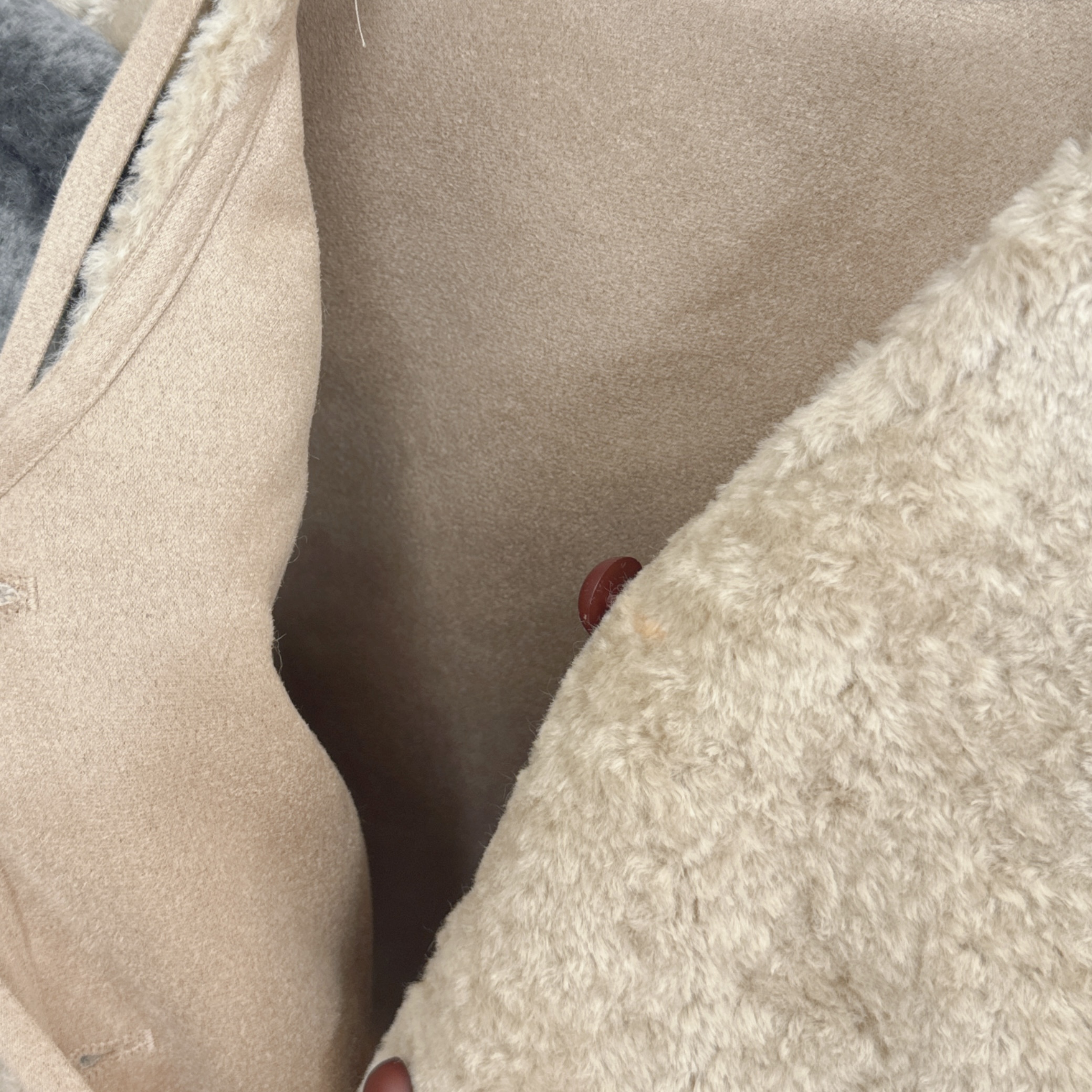 【Hoi2推介】毛毛背心(附送電話袋)