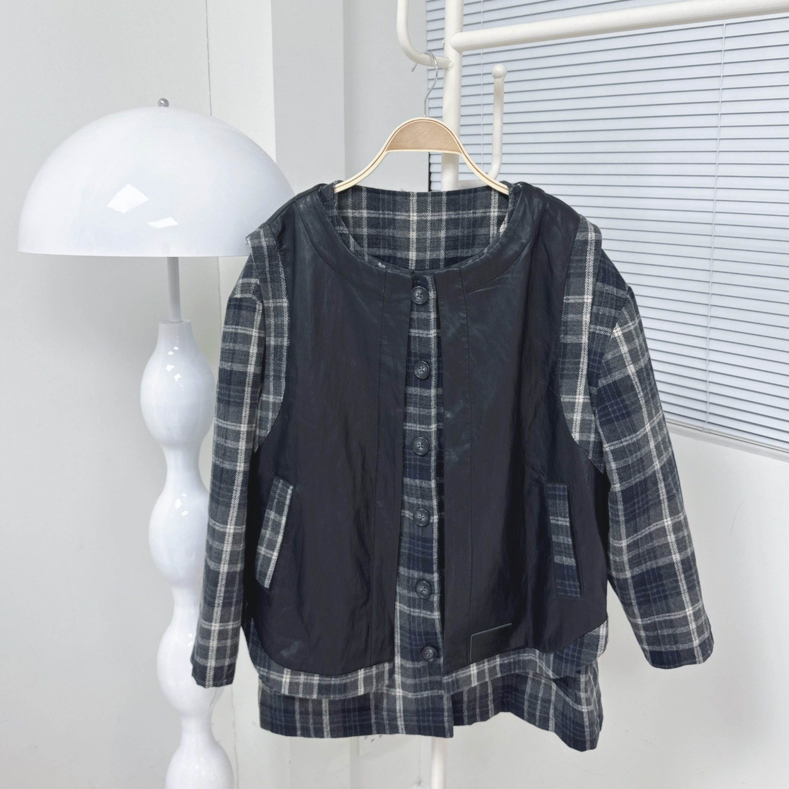 【自家制】圓領格仔夾棉外套+仿皮背心兩件套 (H14)