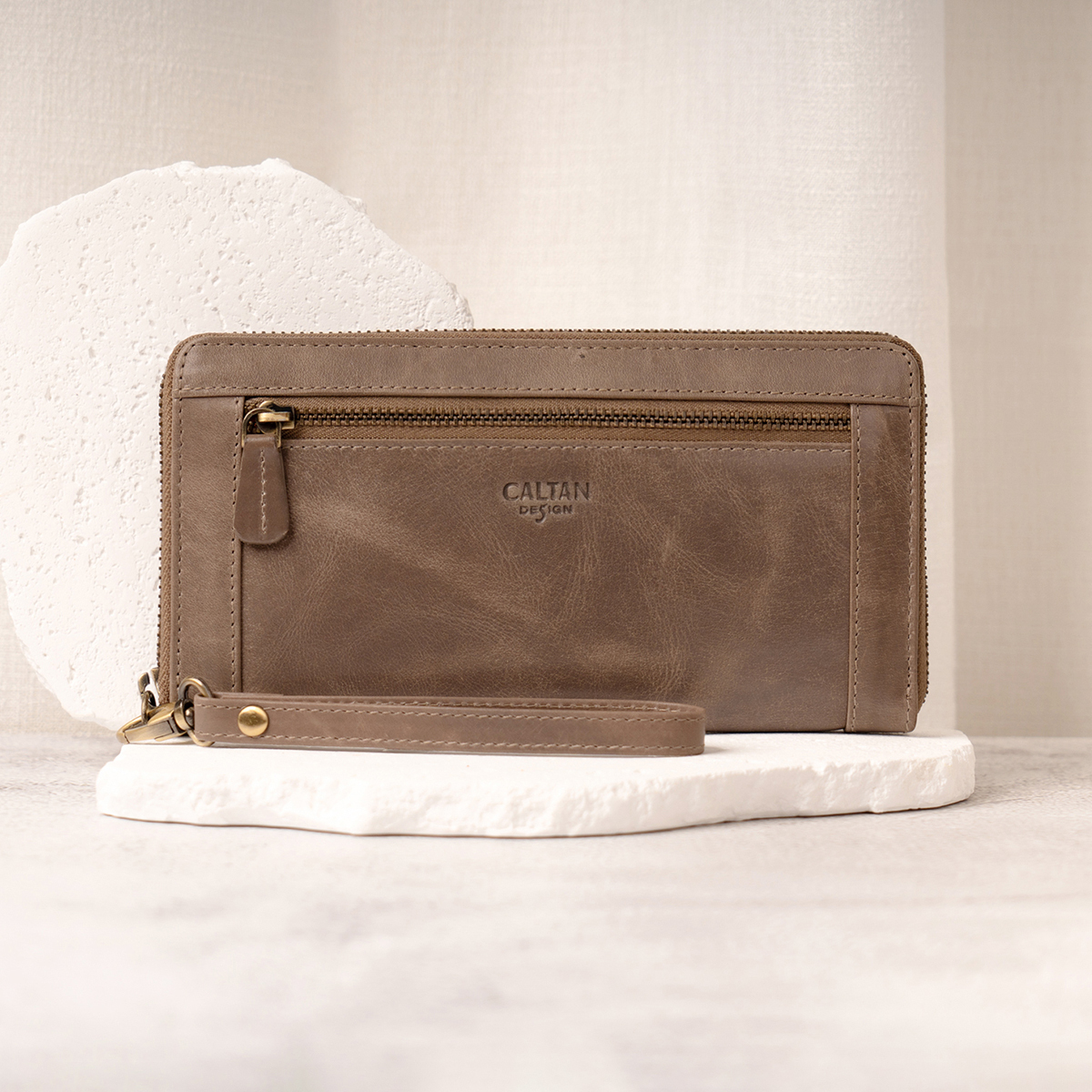 真皮手掛式拼接風拉鍊兩用長夾-五色(072621)