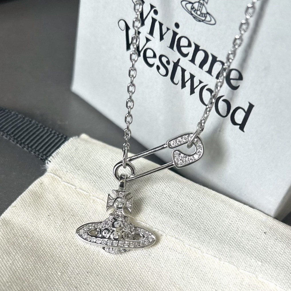 【代購】Vivienne Westwood 西太后 Lucrece 水晶滿鑽別針項鍊／RELIEF 浮雕土星珍珠項鍊｜兩款可選