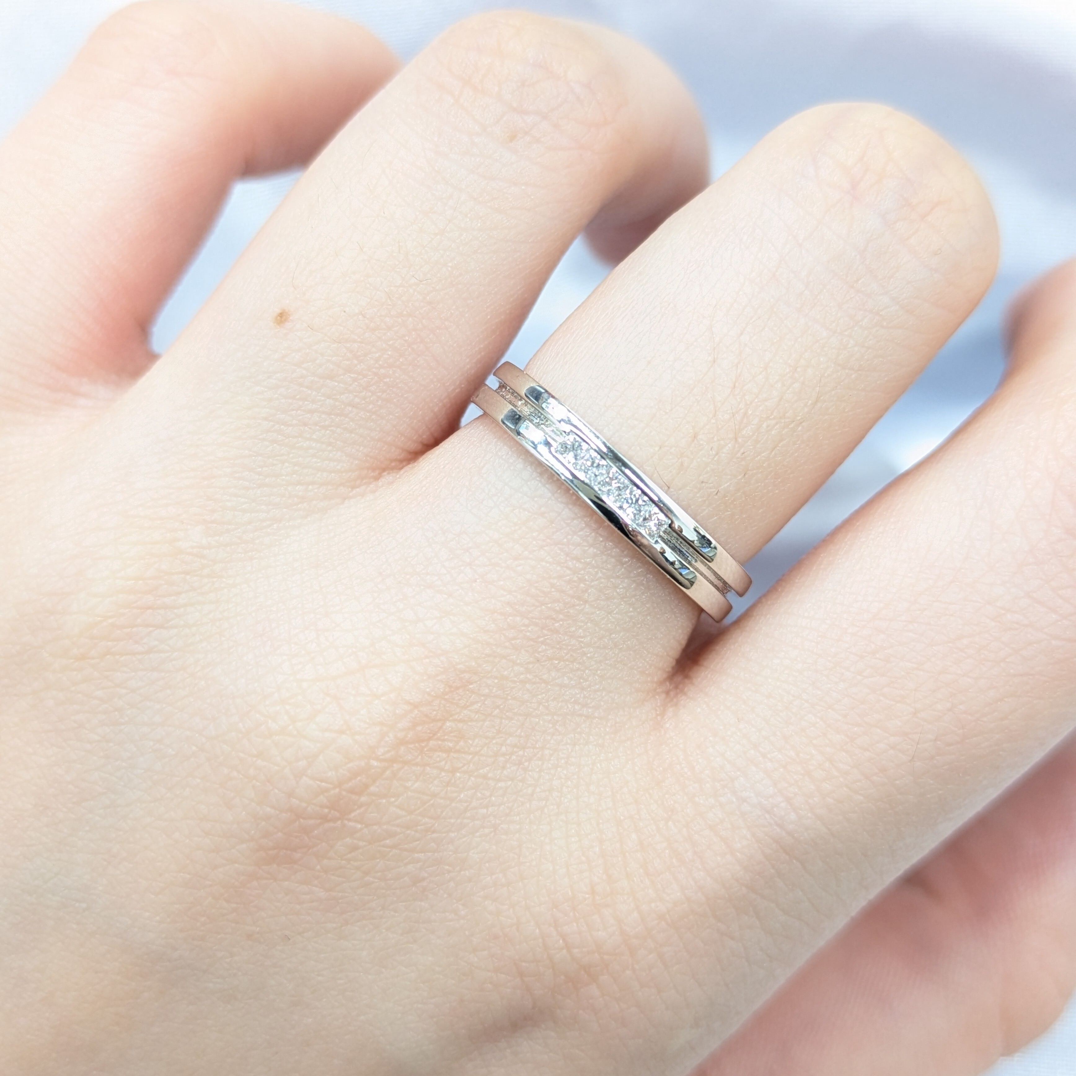 全新18K白金12份方形鑽石戒指