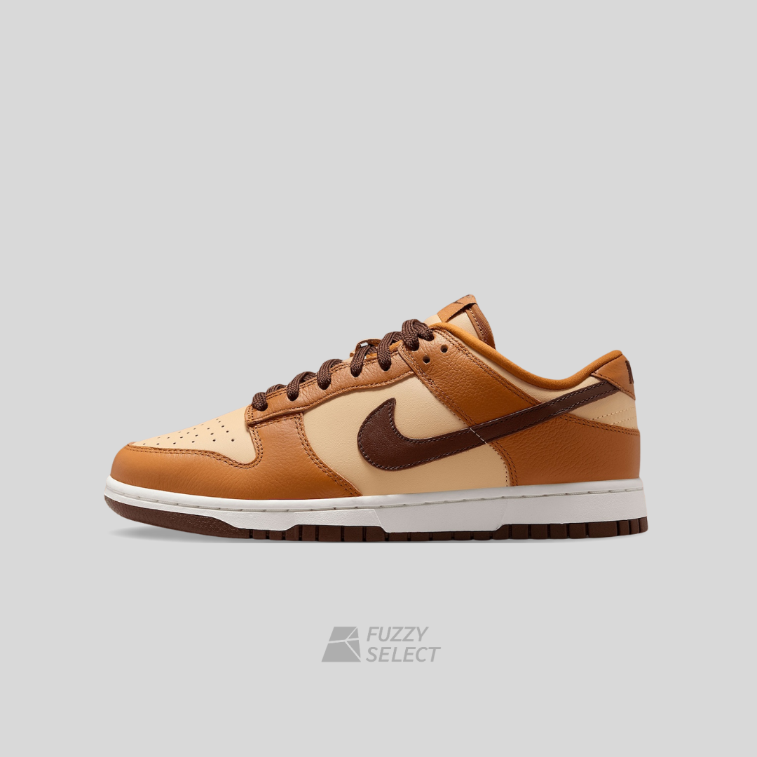 【逢甲FUZZY】W Nike Dunk Low "Desert Ochre" 卡其棕 吊飾 櫻桃 笑臉 LOGO HQ7487-700
