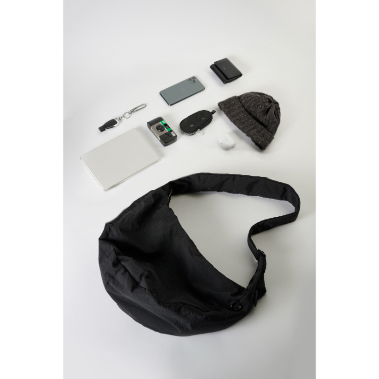 theveryday 防潑水日常側背包 黑 25 S/S Easy Going Bag