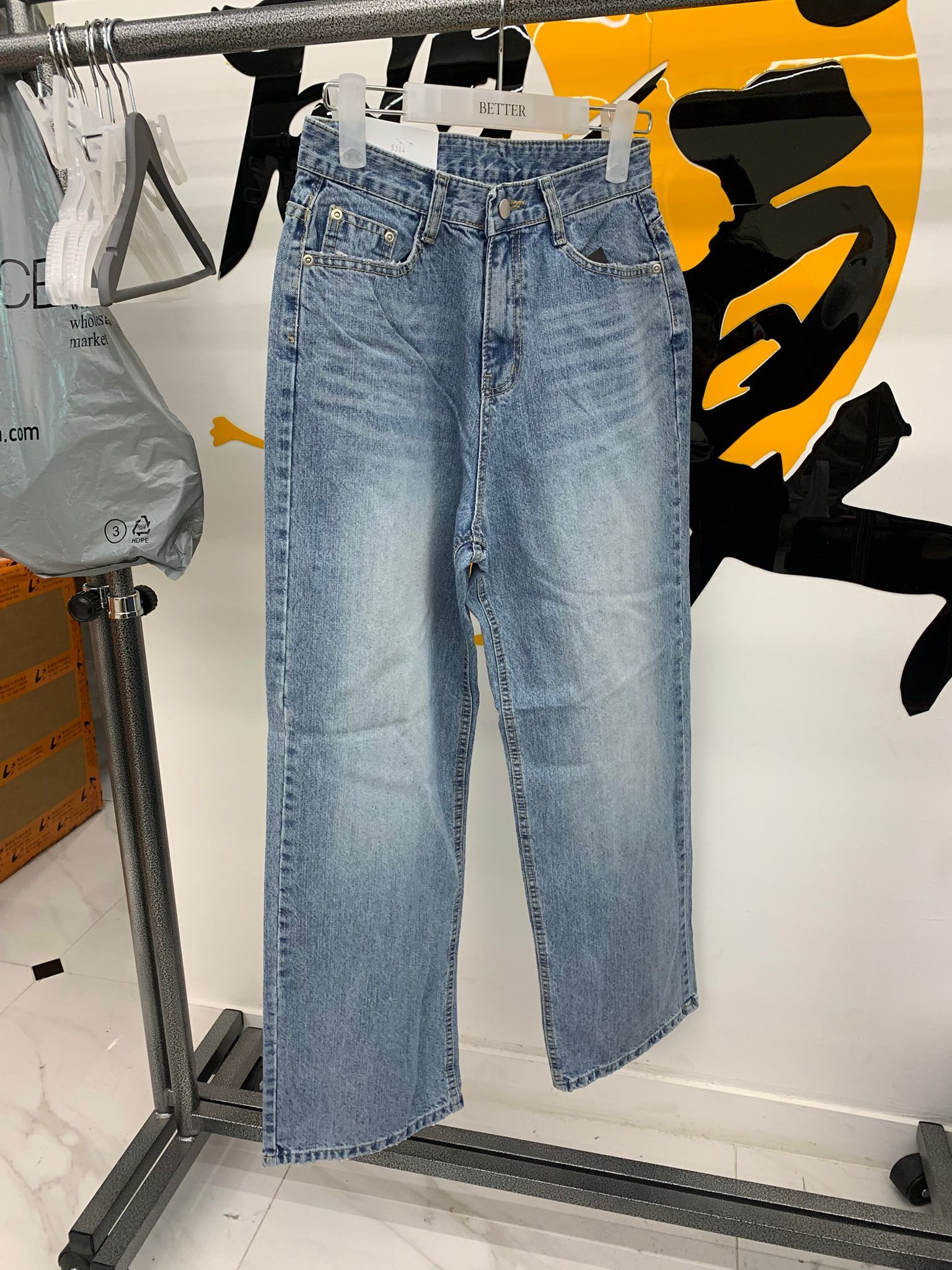 🇰🇷 直筒牛仔褲 清貨價貨品，不設退換（K12 AT453）