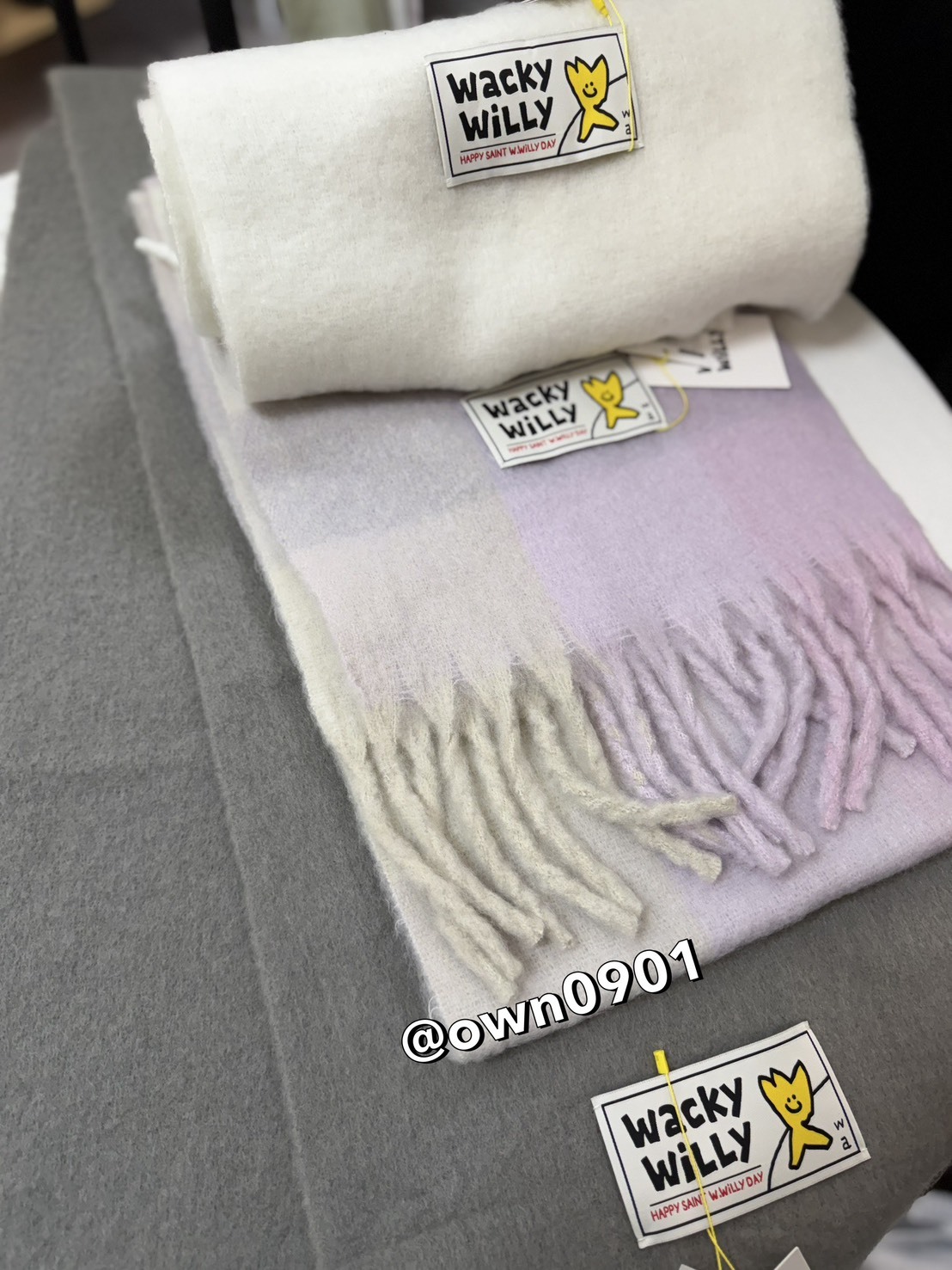 【OWN】Wacky Willy 圍巾 毛毛 保暖 韓系 舒適 柔軟 不分男女 灰色 米白 粉色