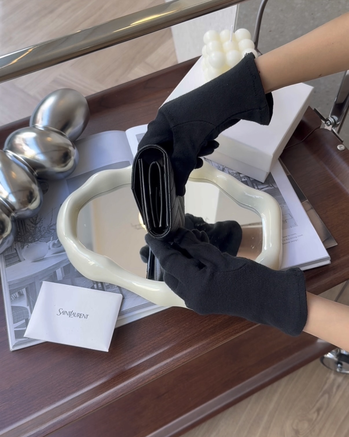 YSL｜魚子醬三折內零錢袋短夾 黑色