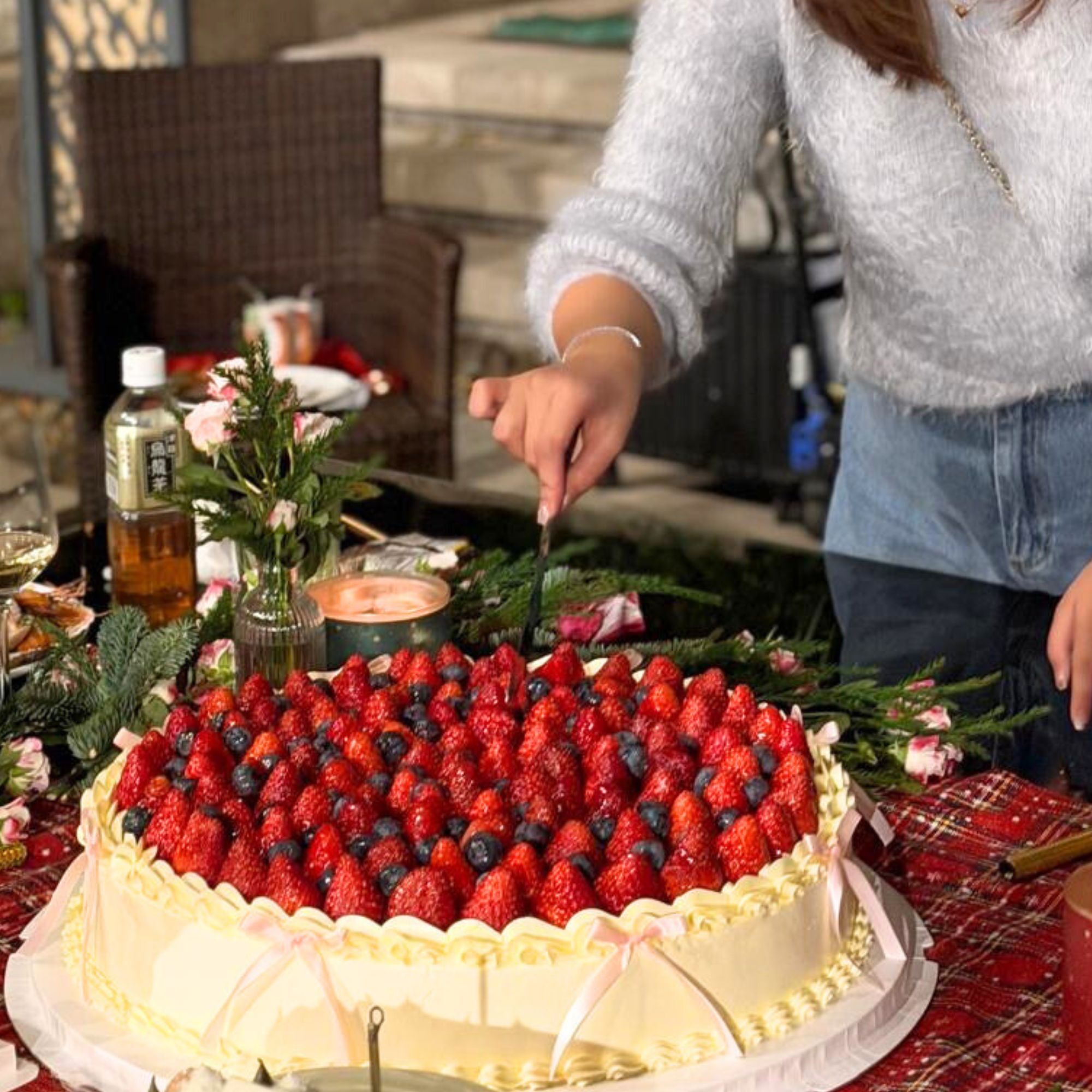 Vintage Mixed Berries Chiffon Table Cake