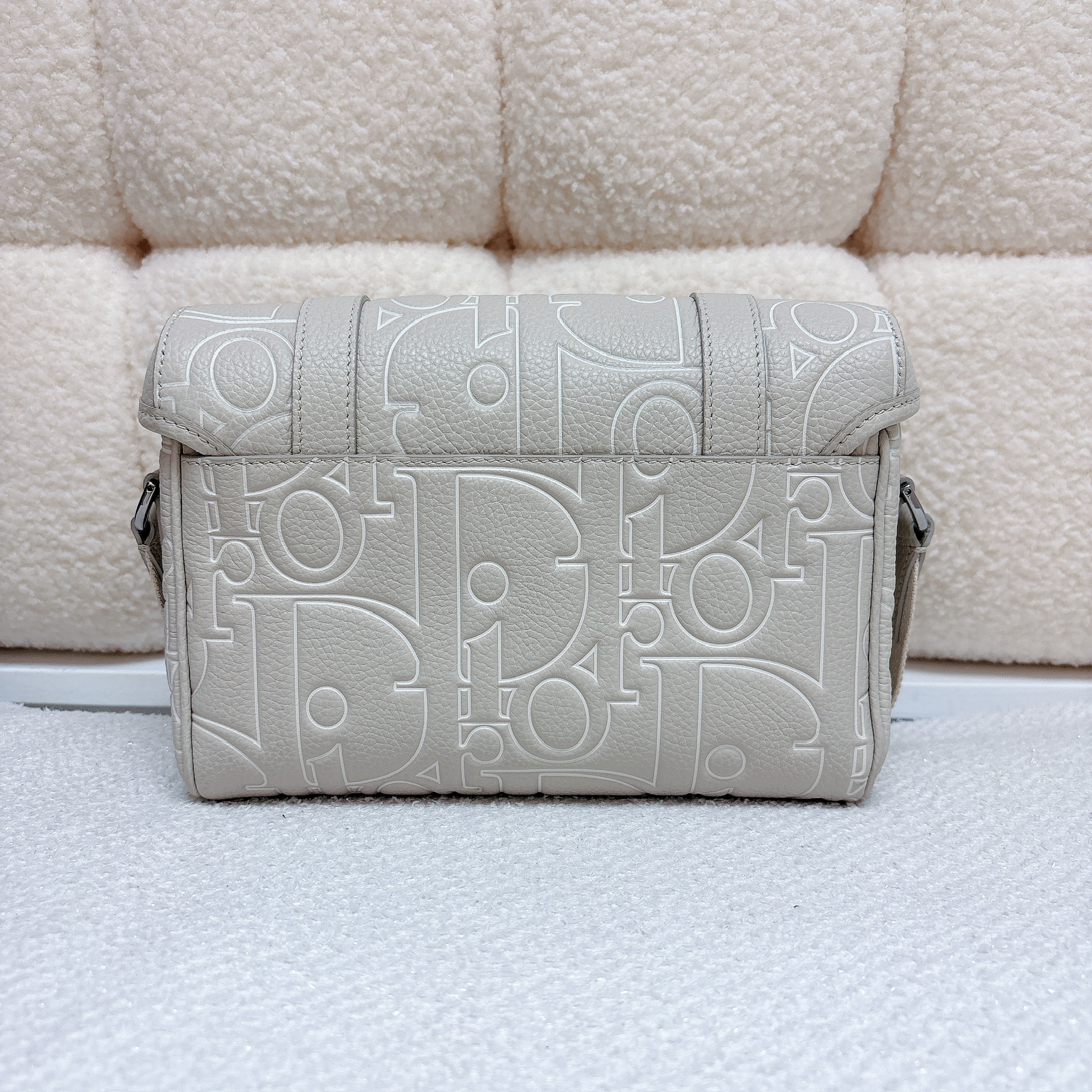 Dior Hit the Road - Beige / Shw