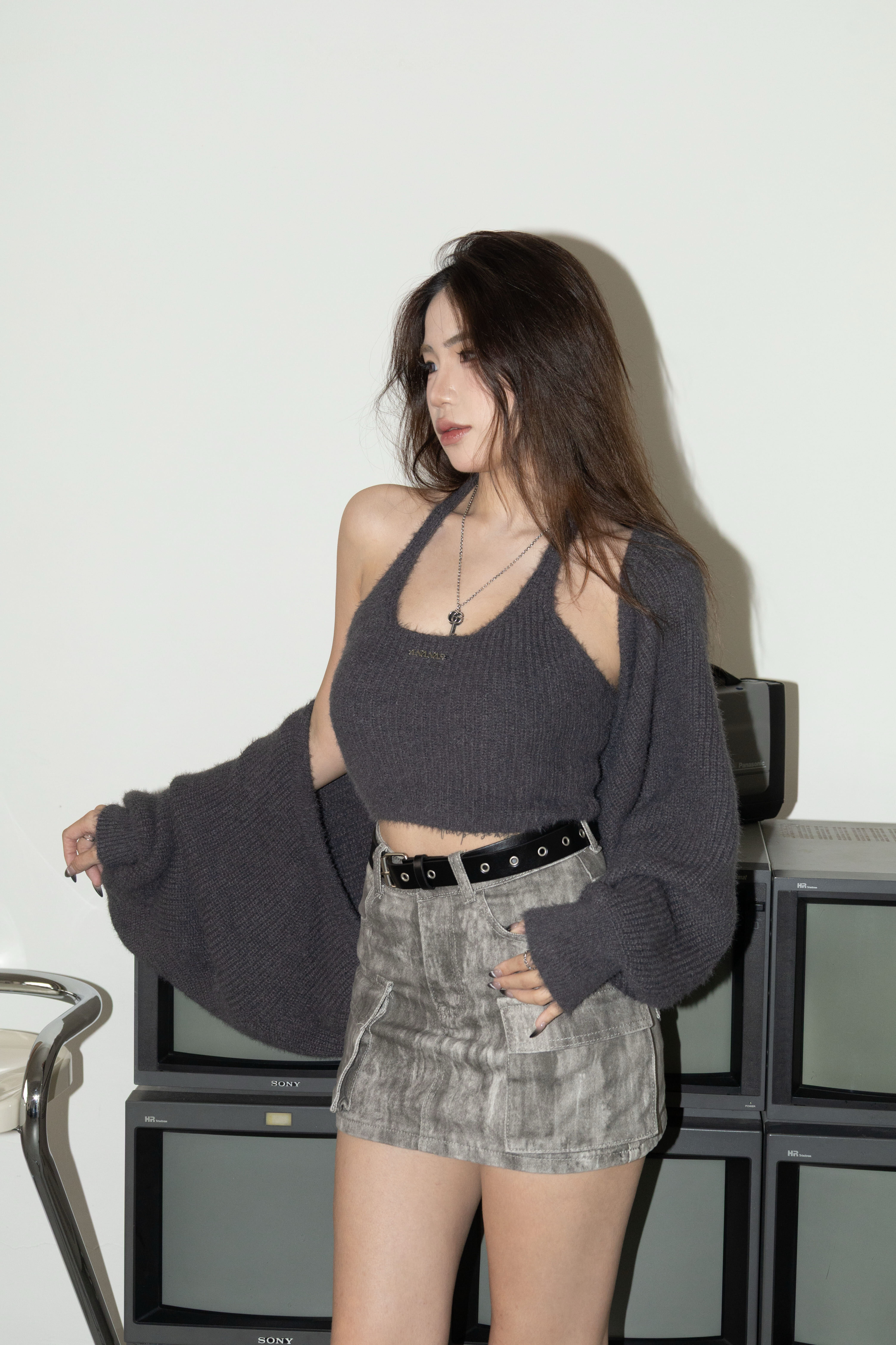 [ Ananas設計款✨] 品牌LOGO繞脖兩件式水貂毛毛衣