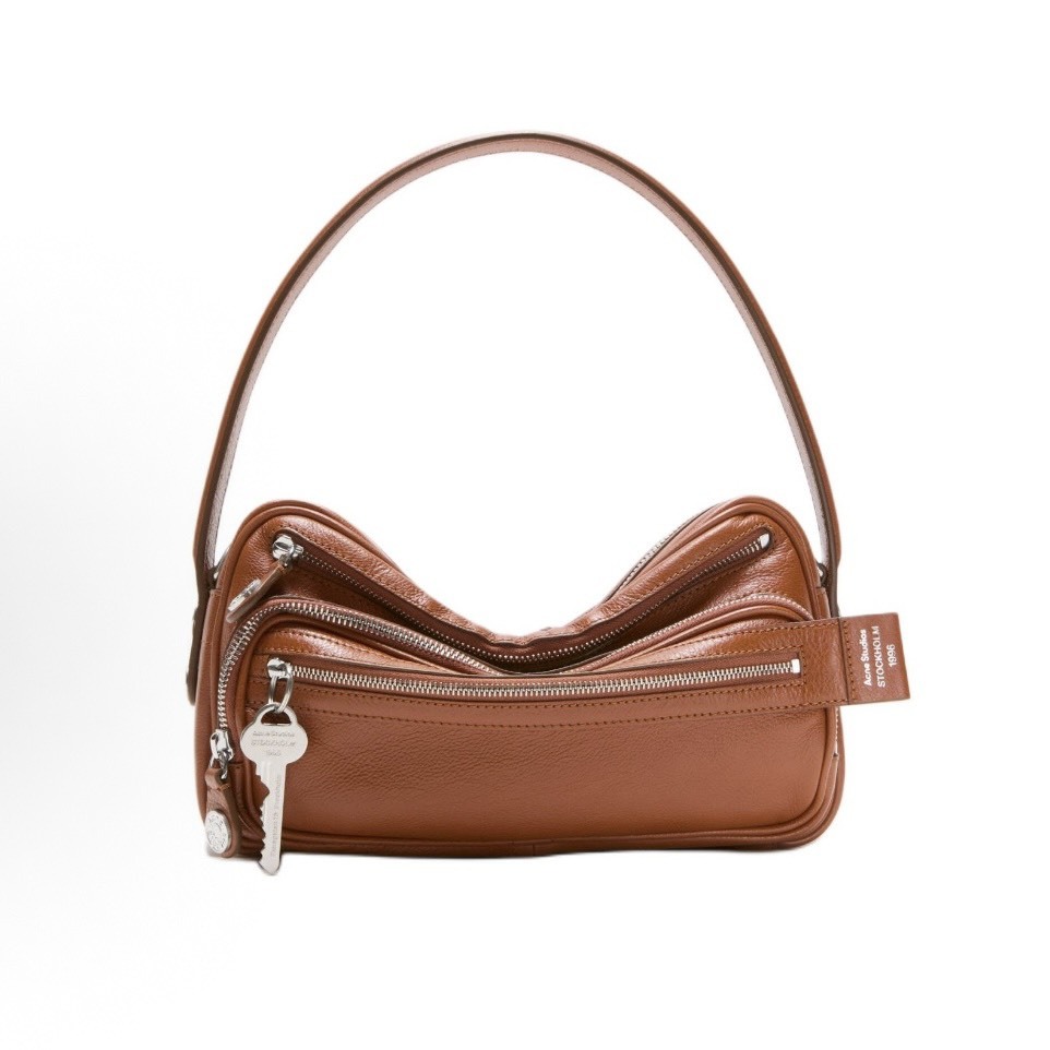 【代購】Acne Studios Camero 小號手提包｜干邑棕｜徽標吊飾 × 小牛皮肩背／手提包（女款）