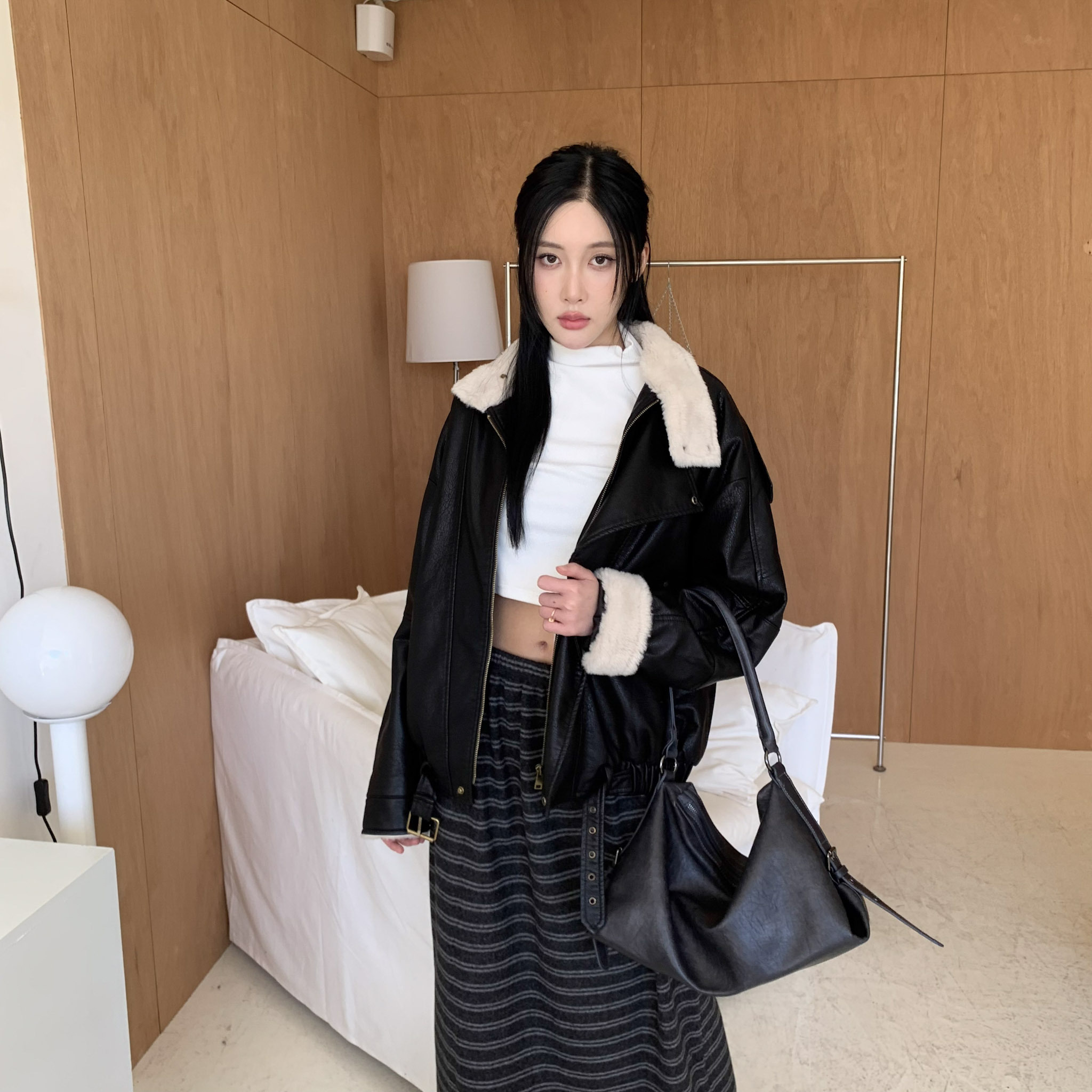 ISA_韓女時髦秋冬! 必備拼接刷絨機車皮夾克_51135